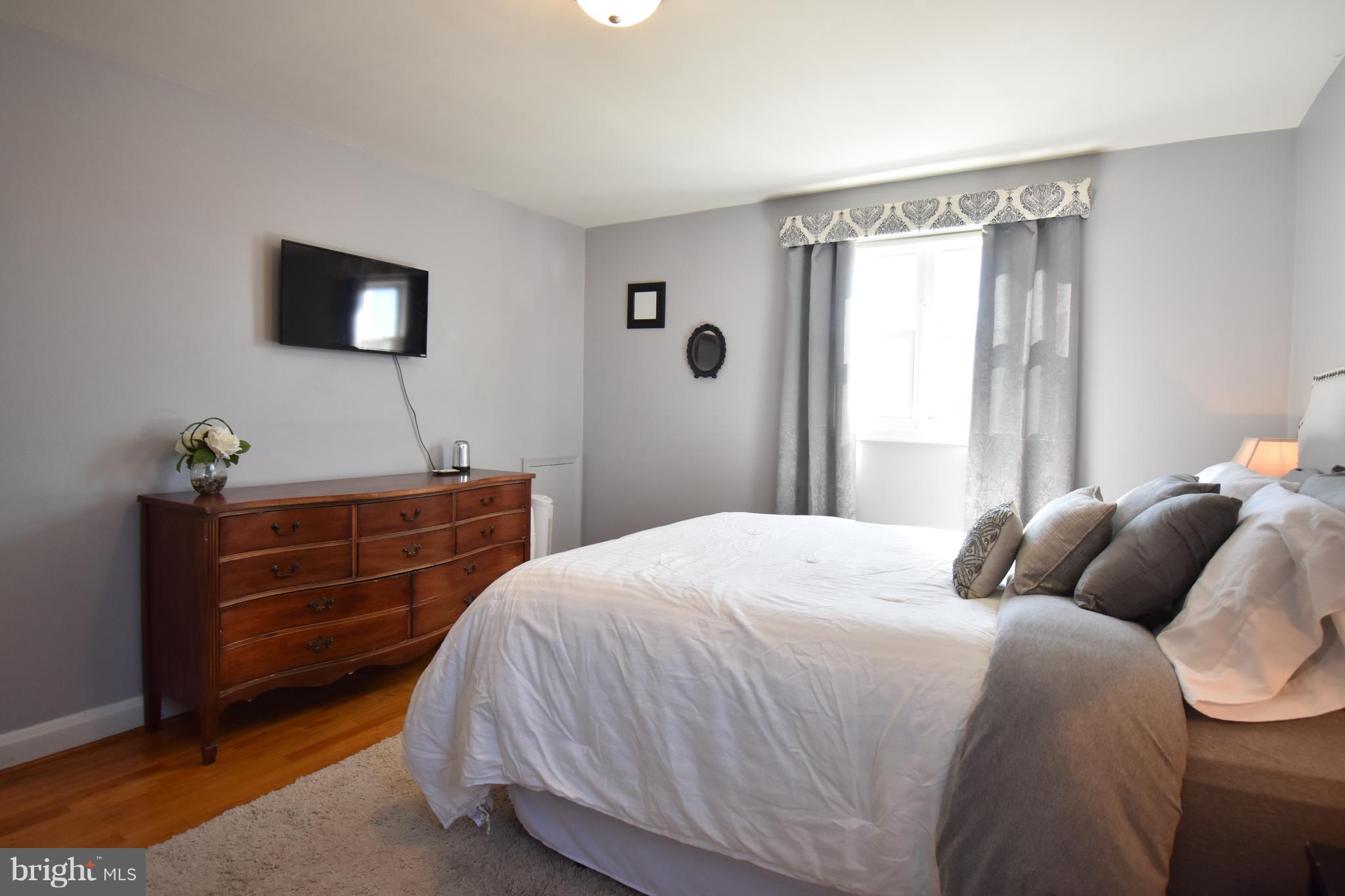 EASTFIELD - Residential