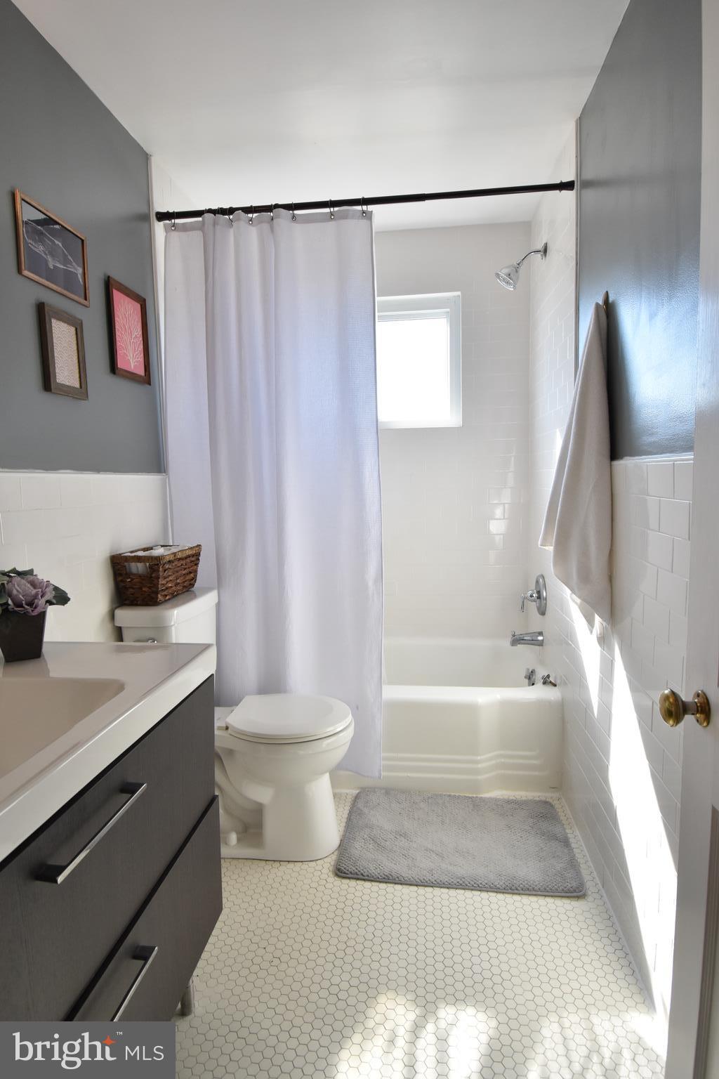 EASTFIELD - Residential