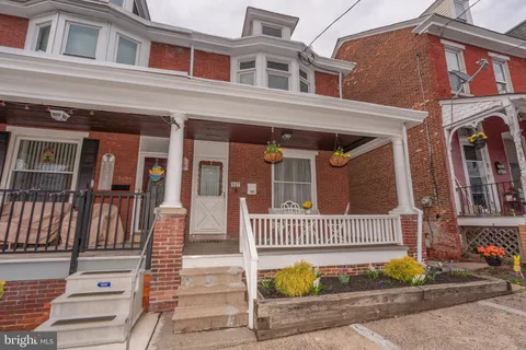 917 Queen Street, Pottstown, PA 19464 - MLS#: PAMC2135174