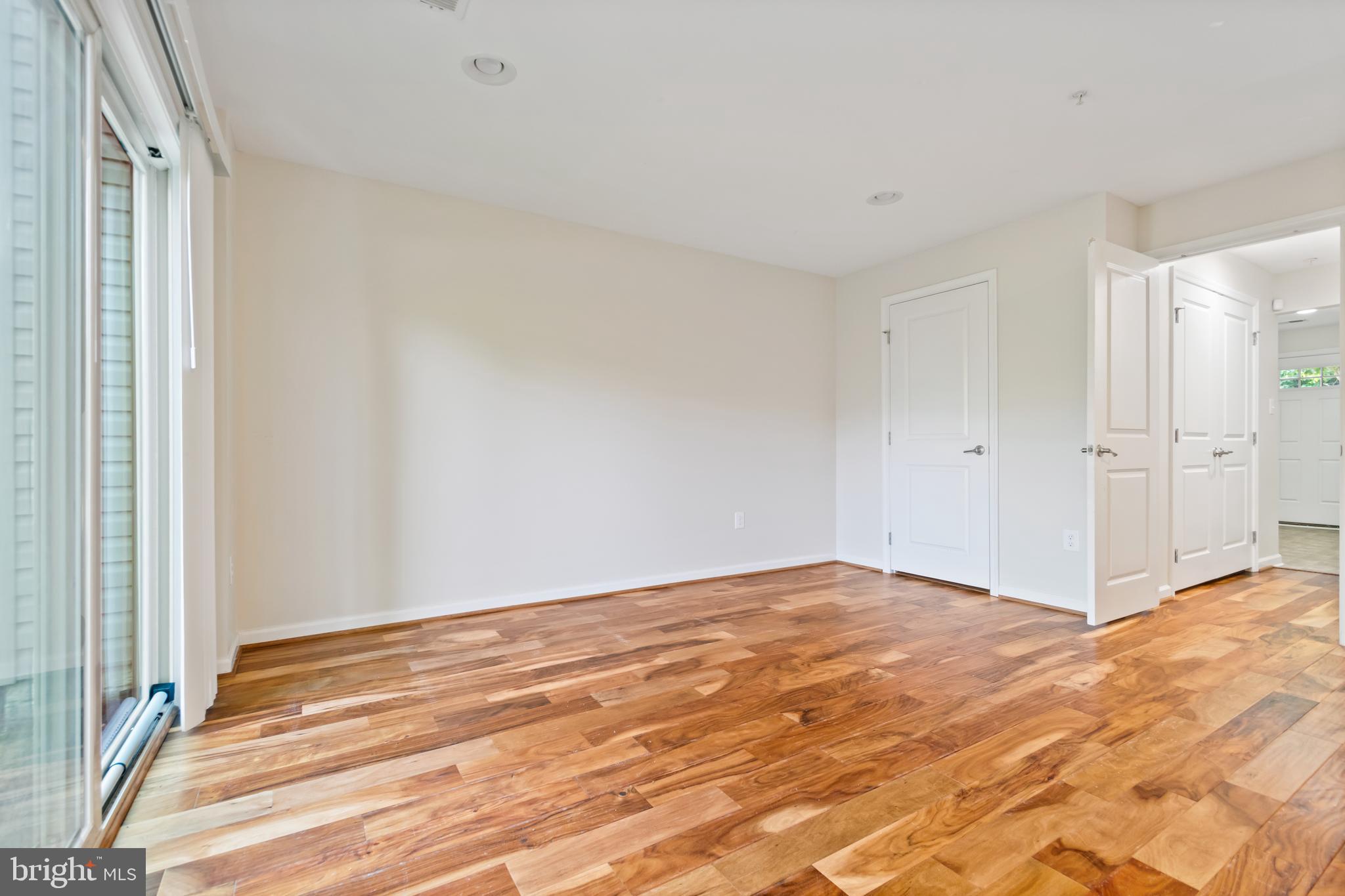 FIELDCREST GLEN - Residential