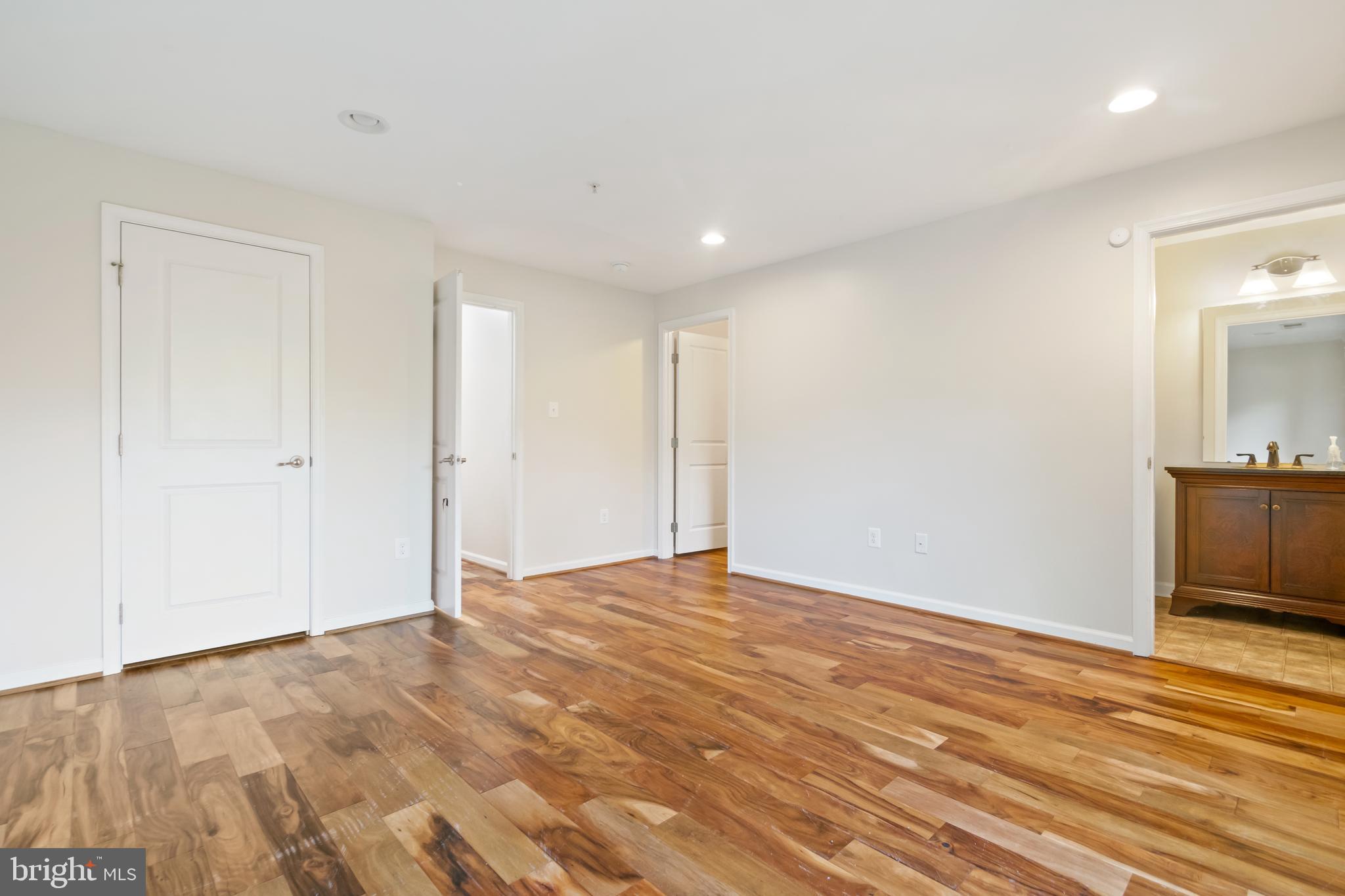 FIELDCREST GLEN - Residential