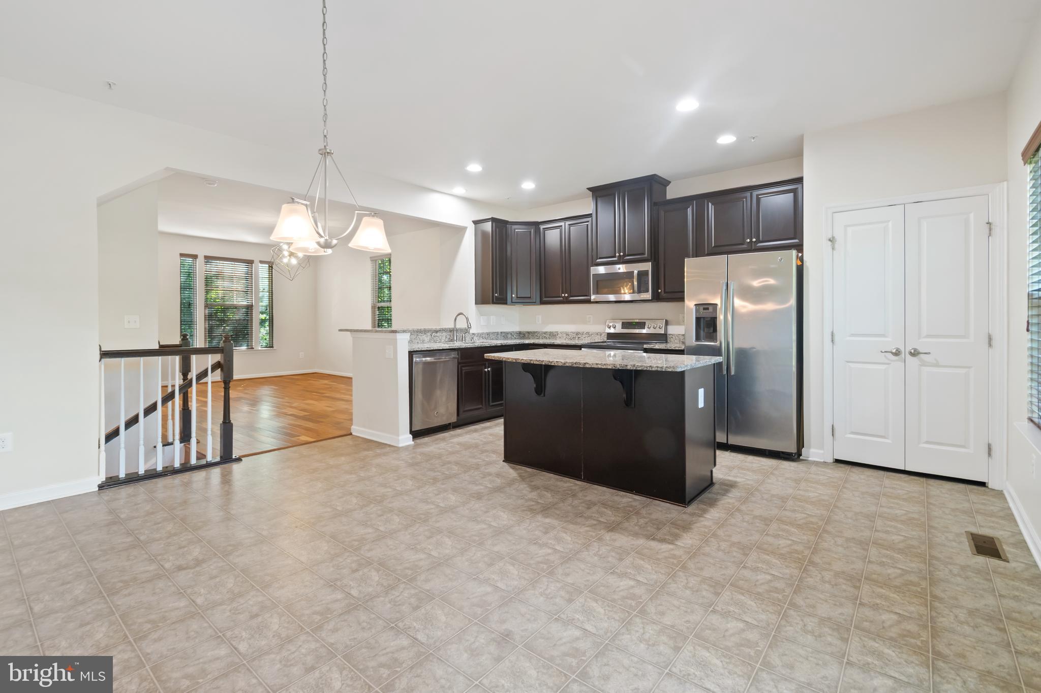 FIELDCREST GLEN - Residential