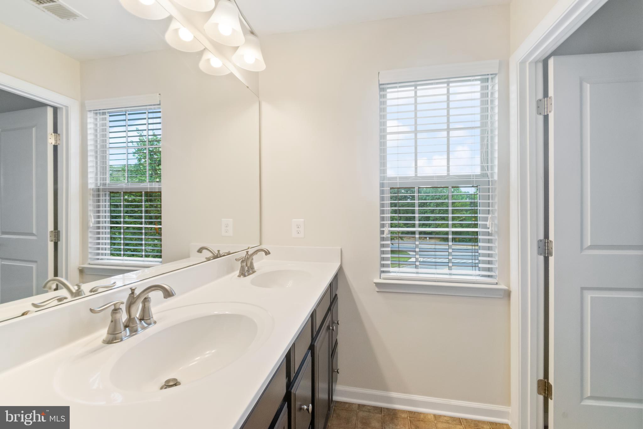 FIELDCREST GLEN - Residential