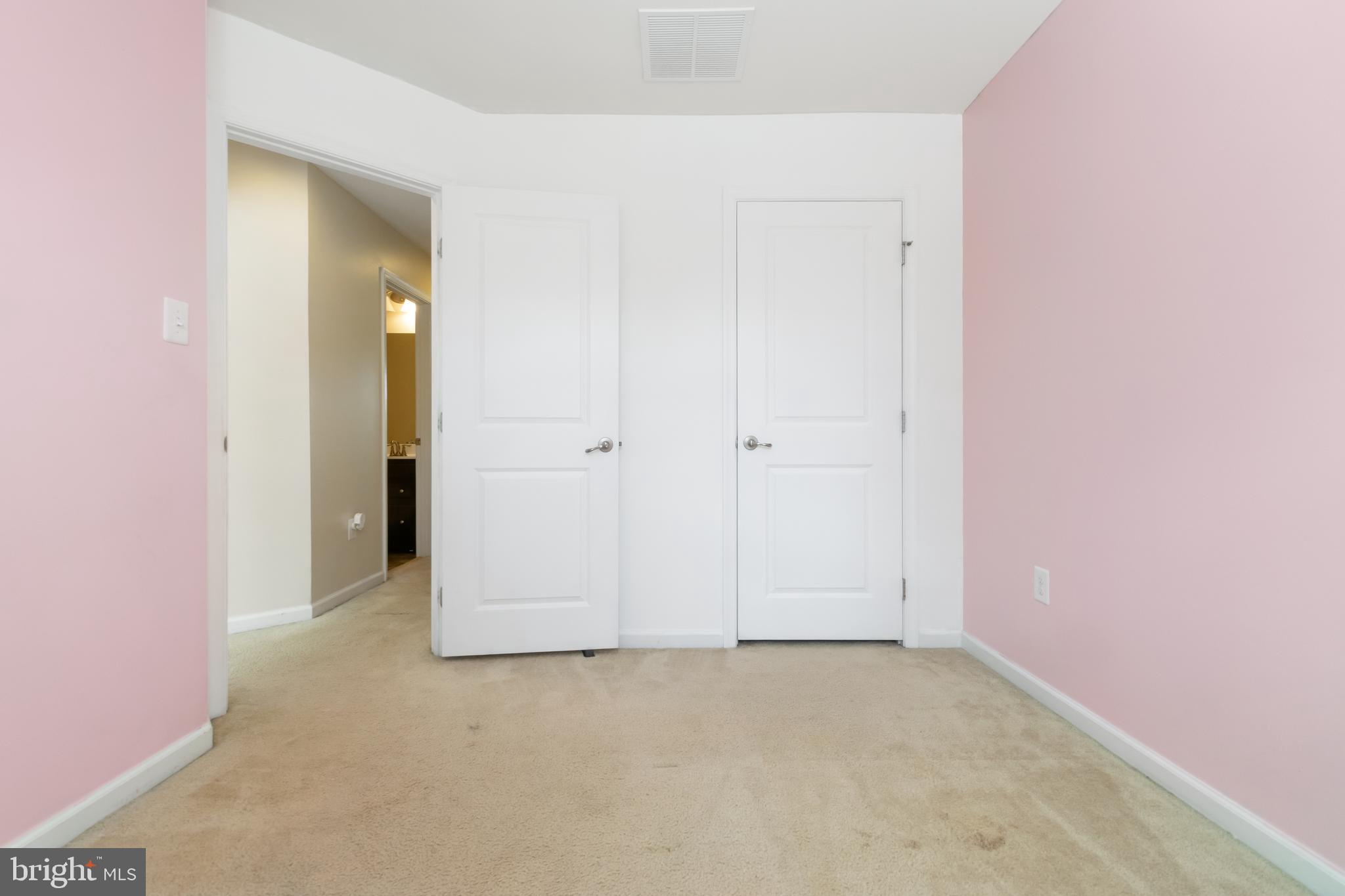 FIELDCREST GLEN - Residential