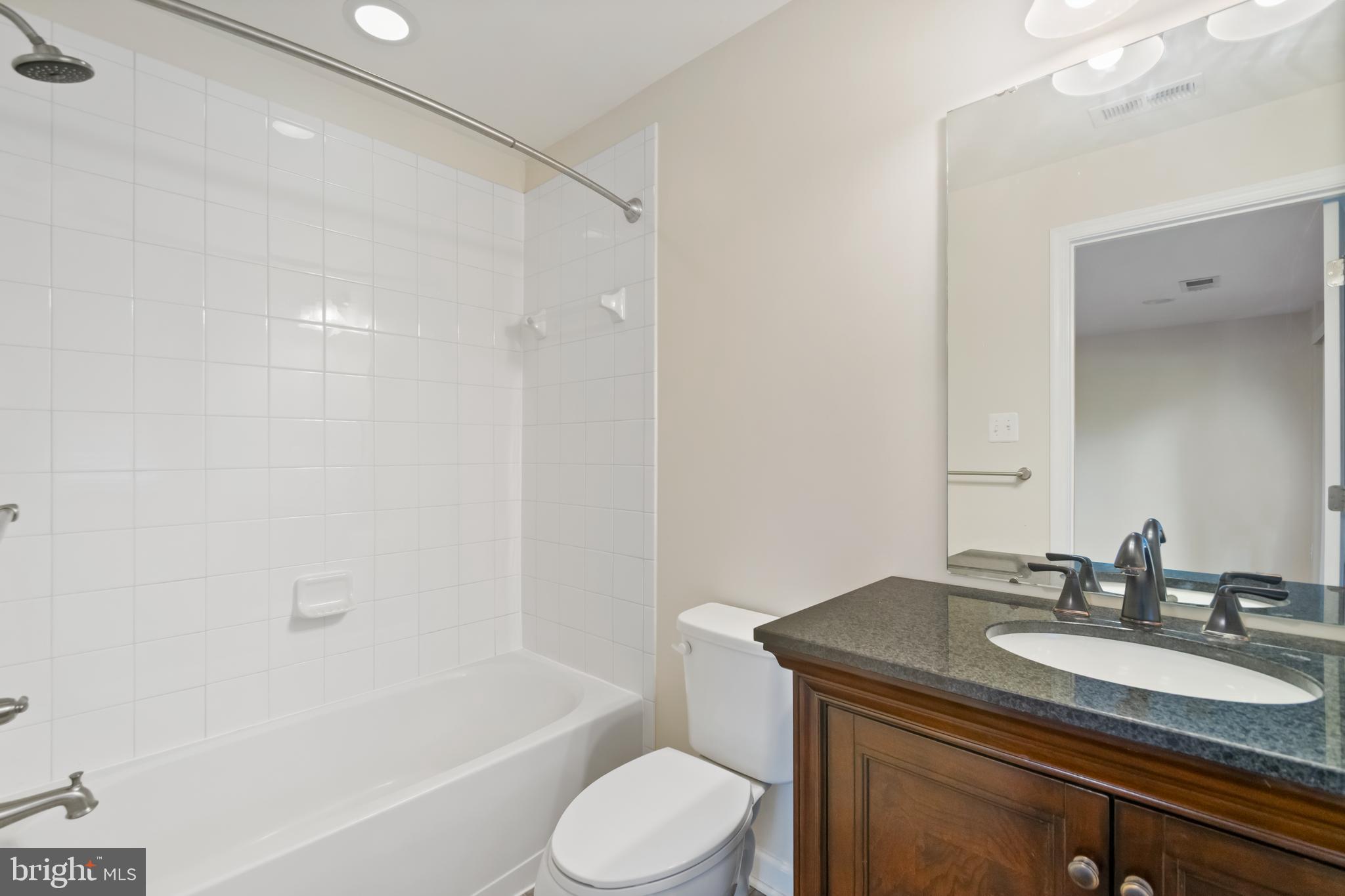 FIELDCREST GLEN - Residential