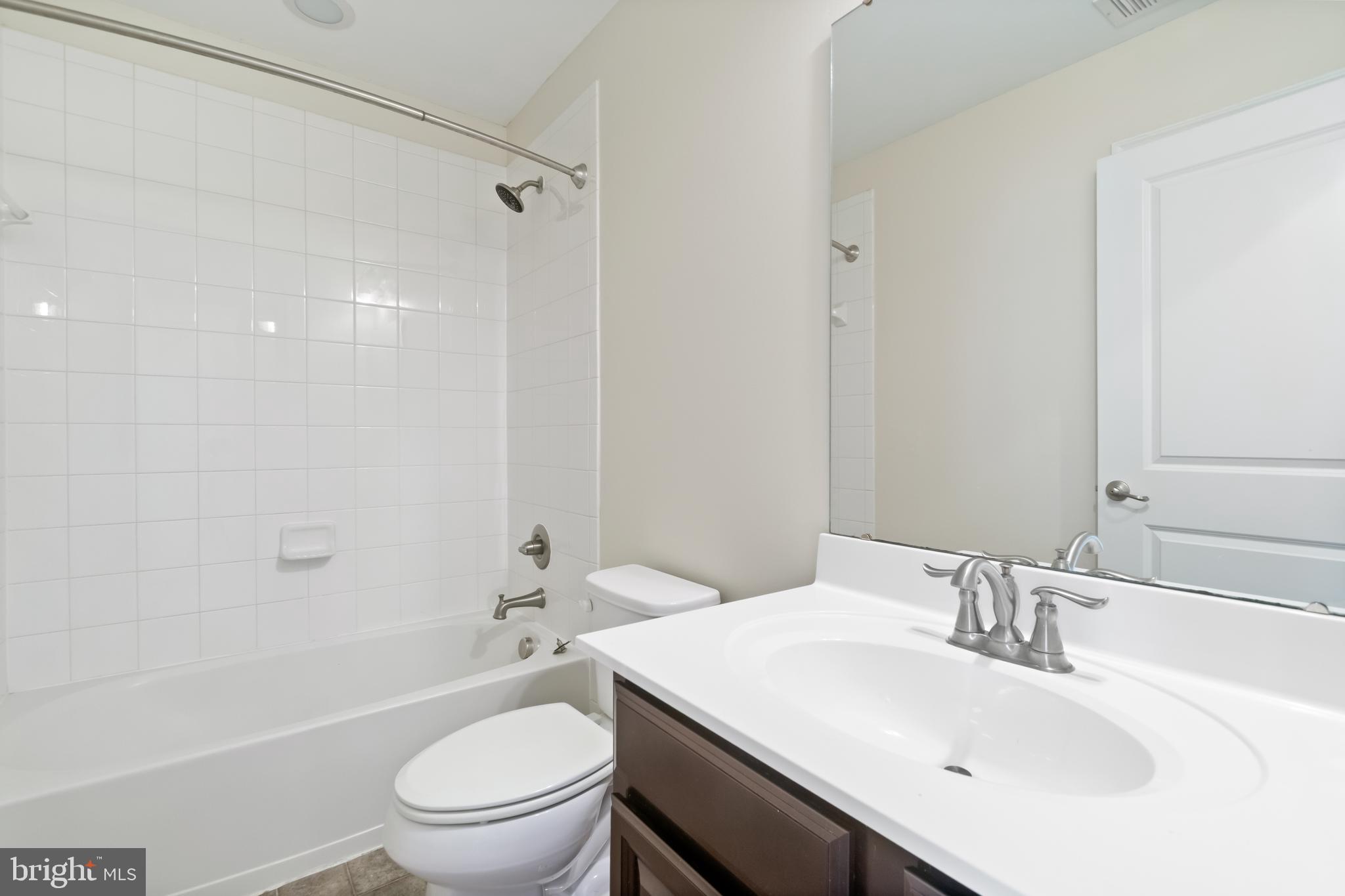 FIELDCREST GLEN - Residential