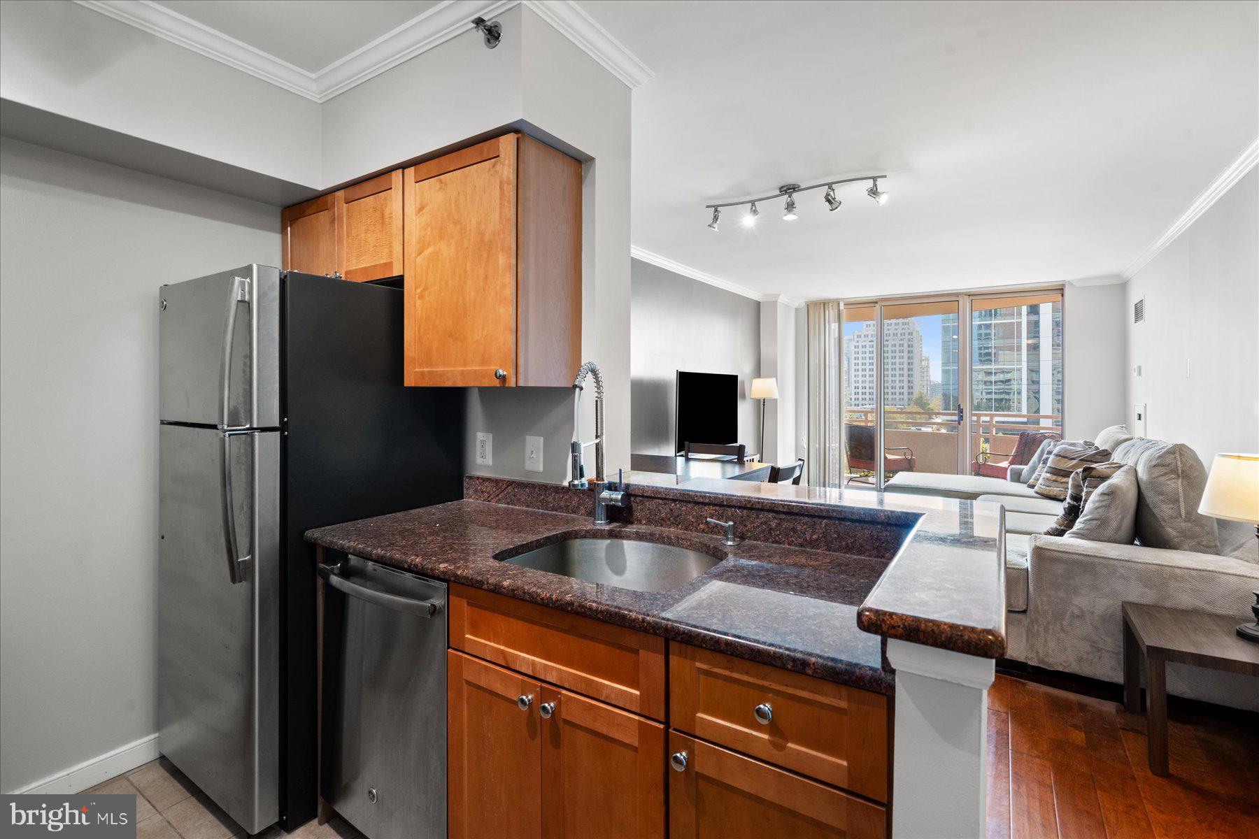 4801 FAIRMONT AVENUE 705