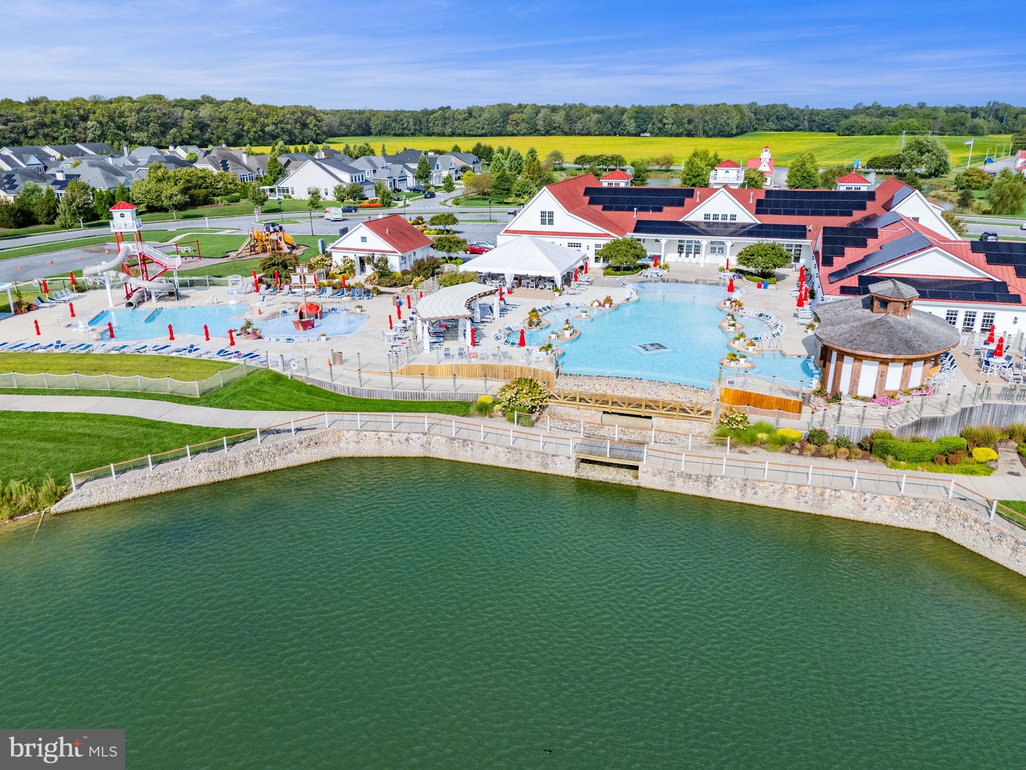 COASTAL CLUB - Residential