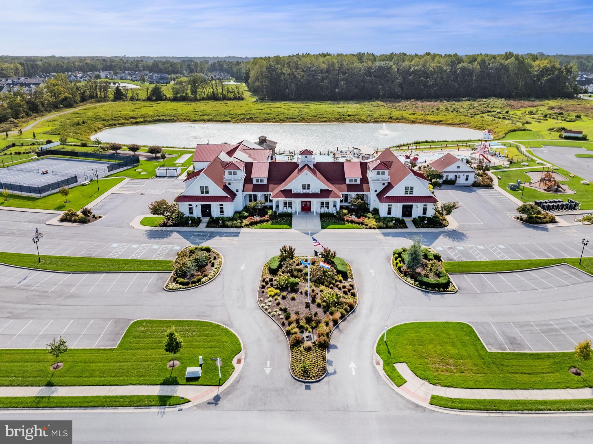 COASTAL CLUB - Residential