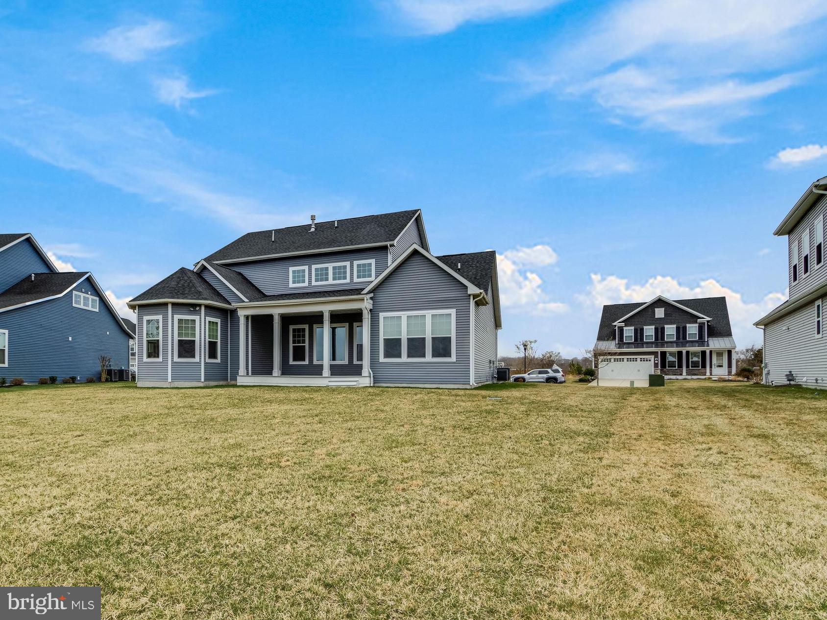 COASTAL CLUB - Residential