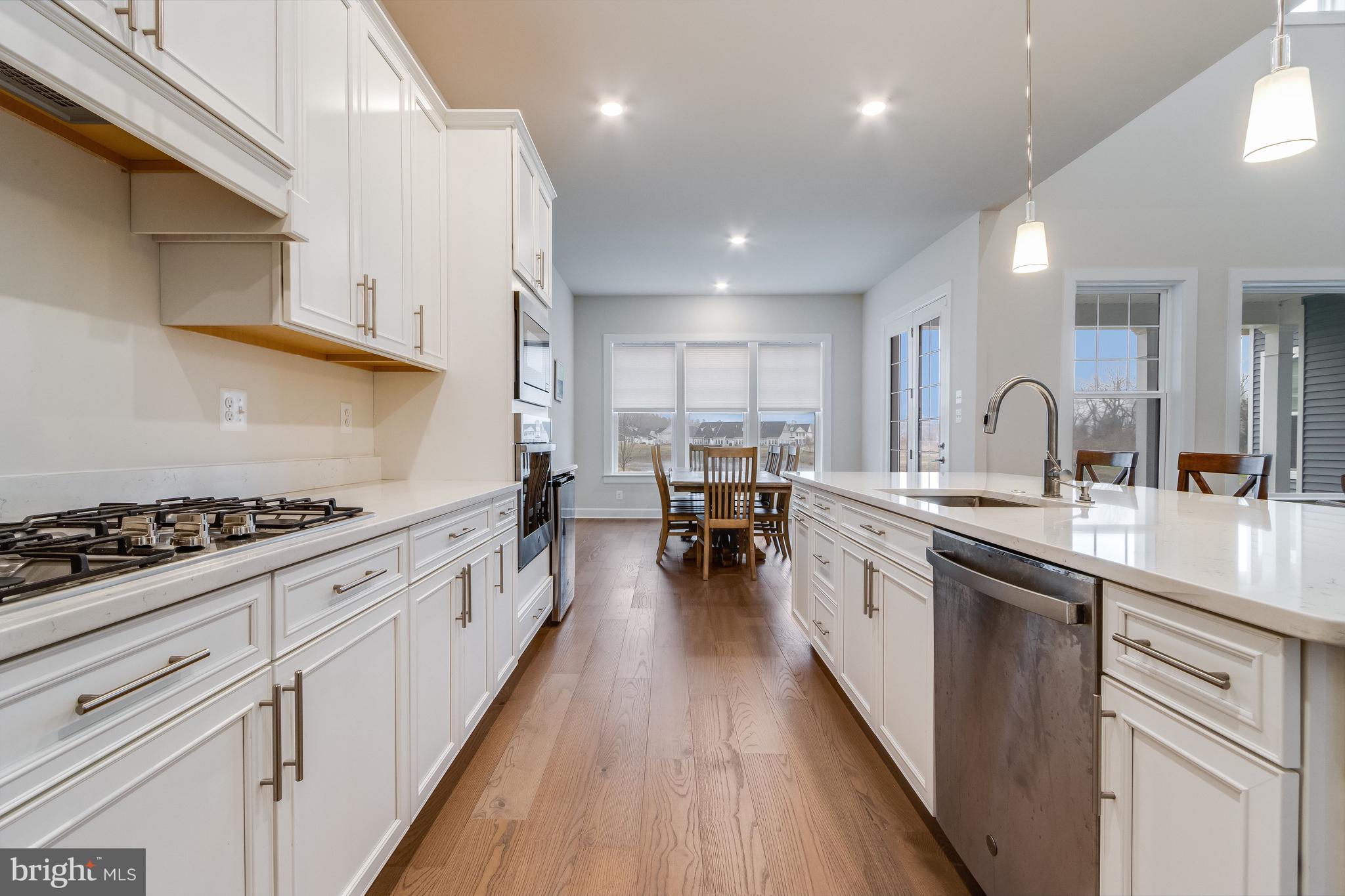 COASTAL CLUB - Residential