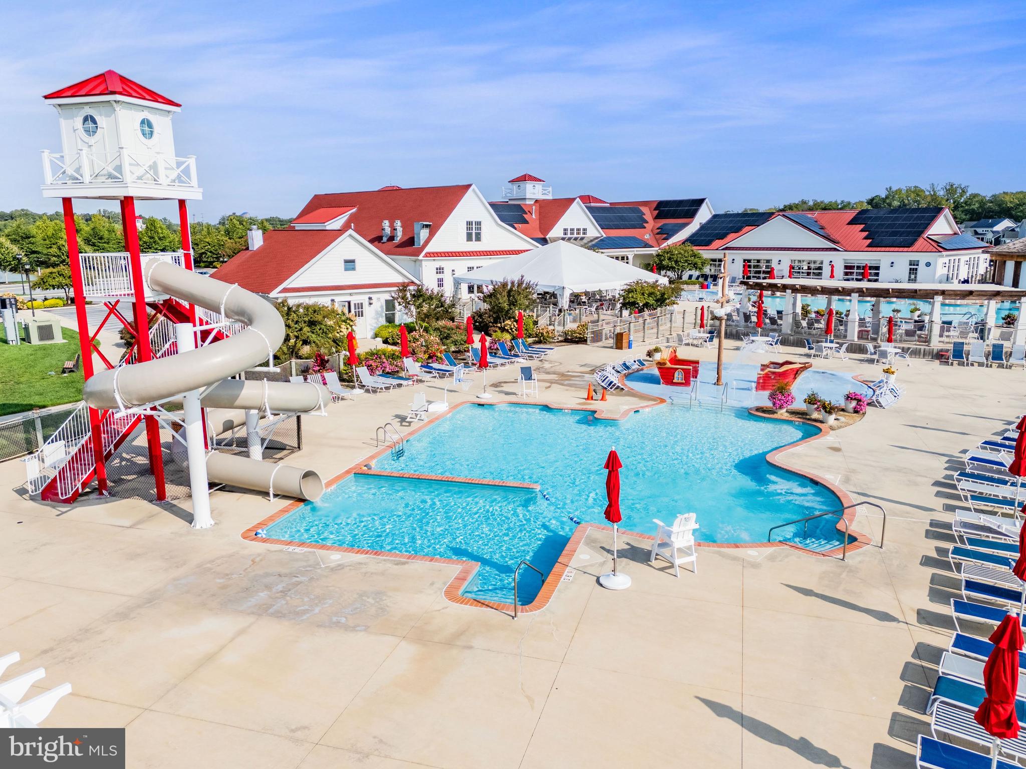 COASTAL CLUB - Residential