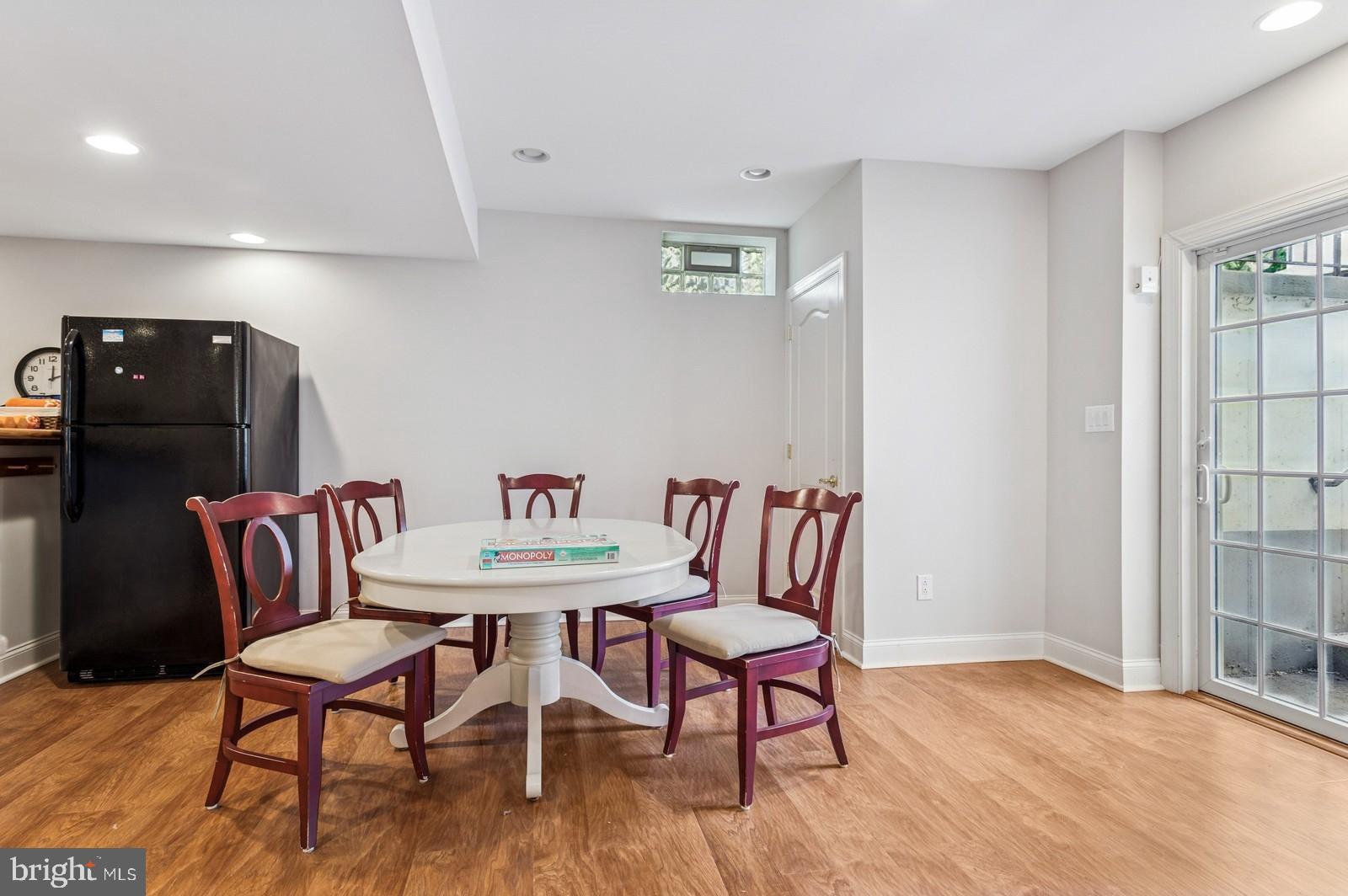 EAGLE GLENN - Residential