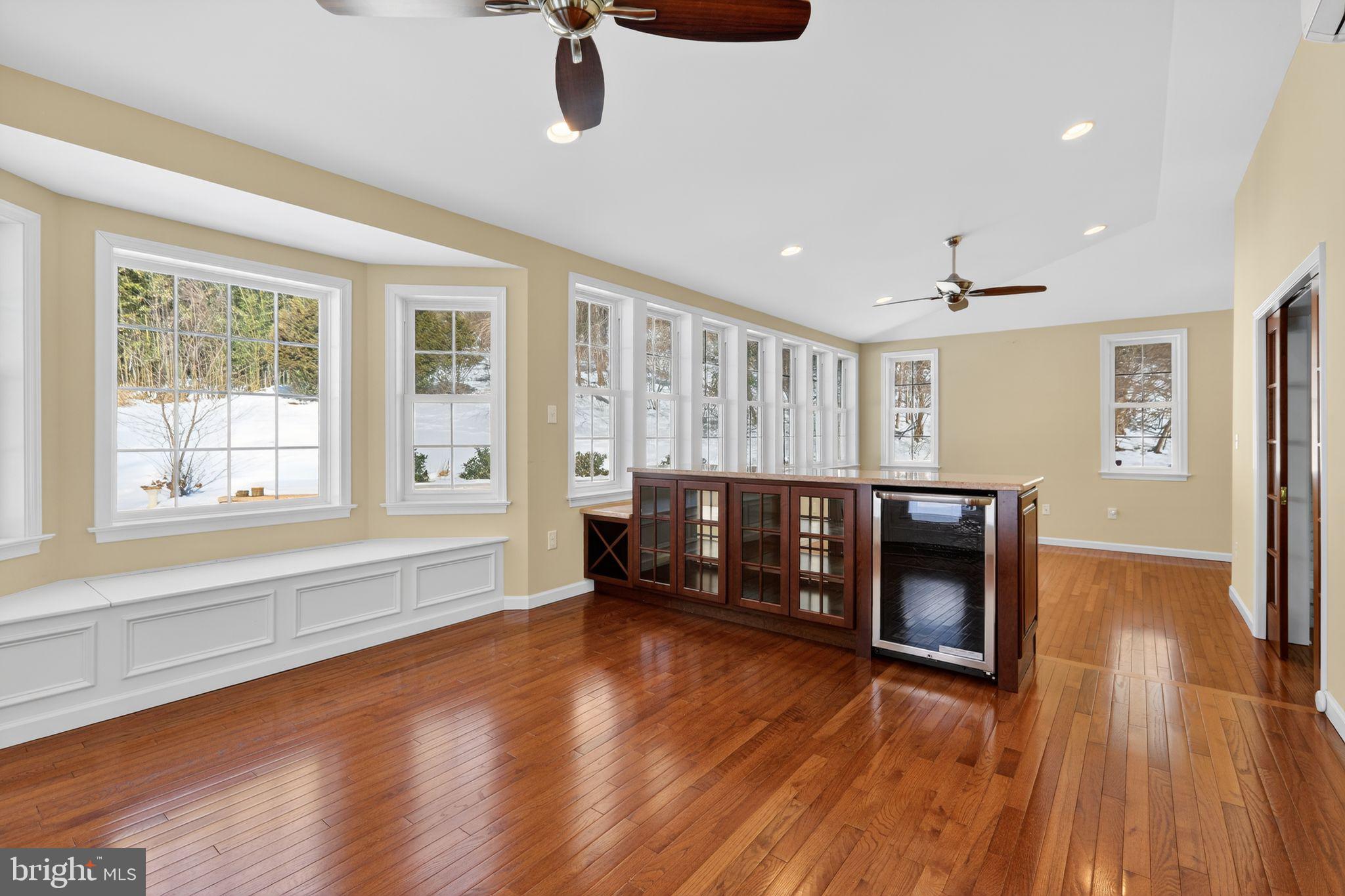 WHITFORD HILLS - Residential