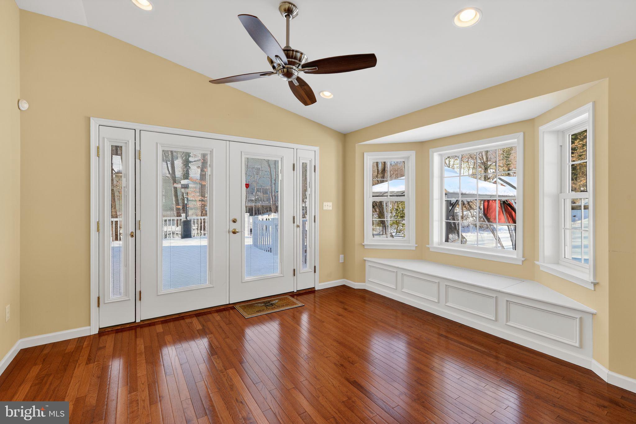 WHITFORD HILLS - Residential