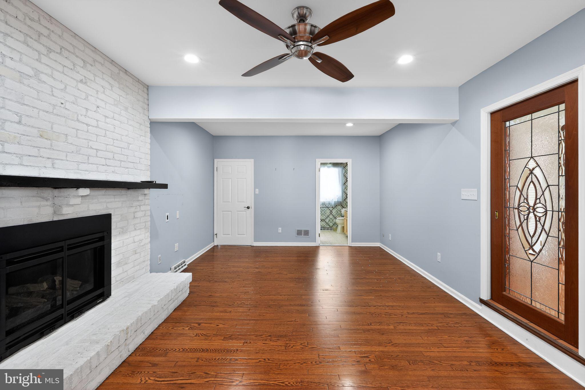 WHITFORD HILLS - Residential