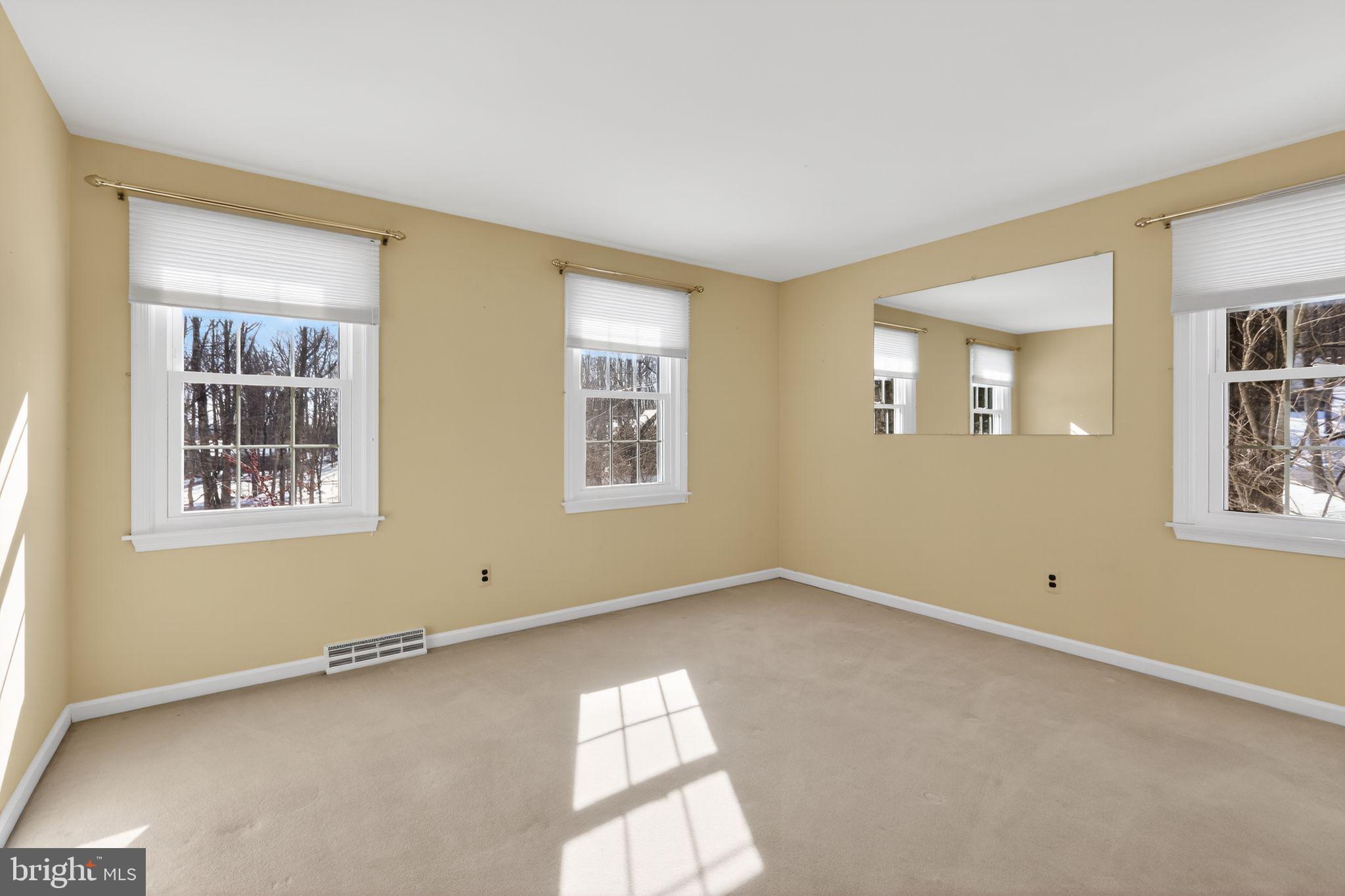 WHITFORD HILLS - Residential