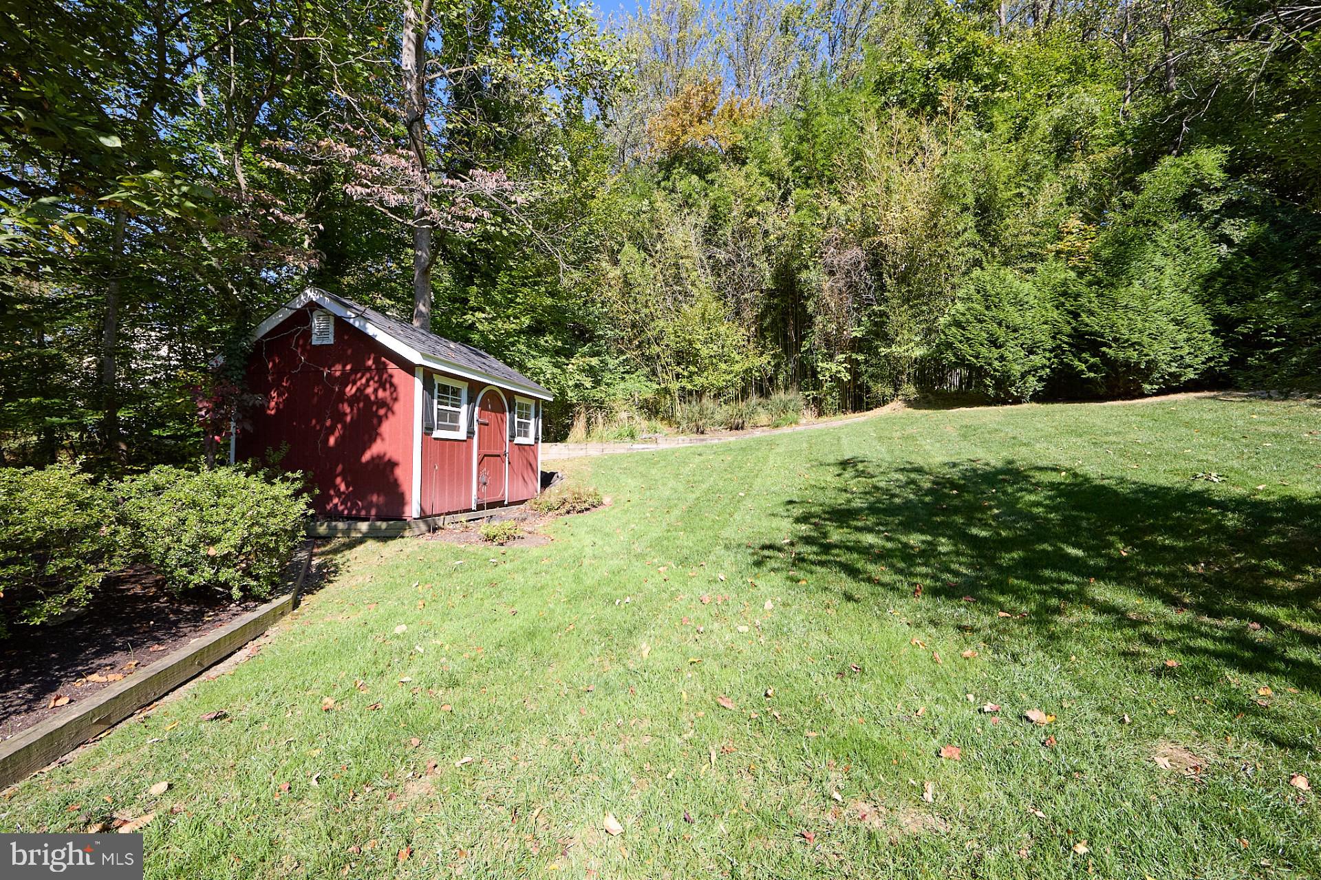 WHITFORD HILLS - Residential