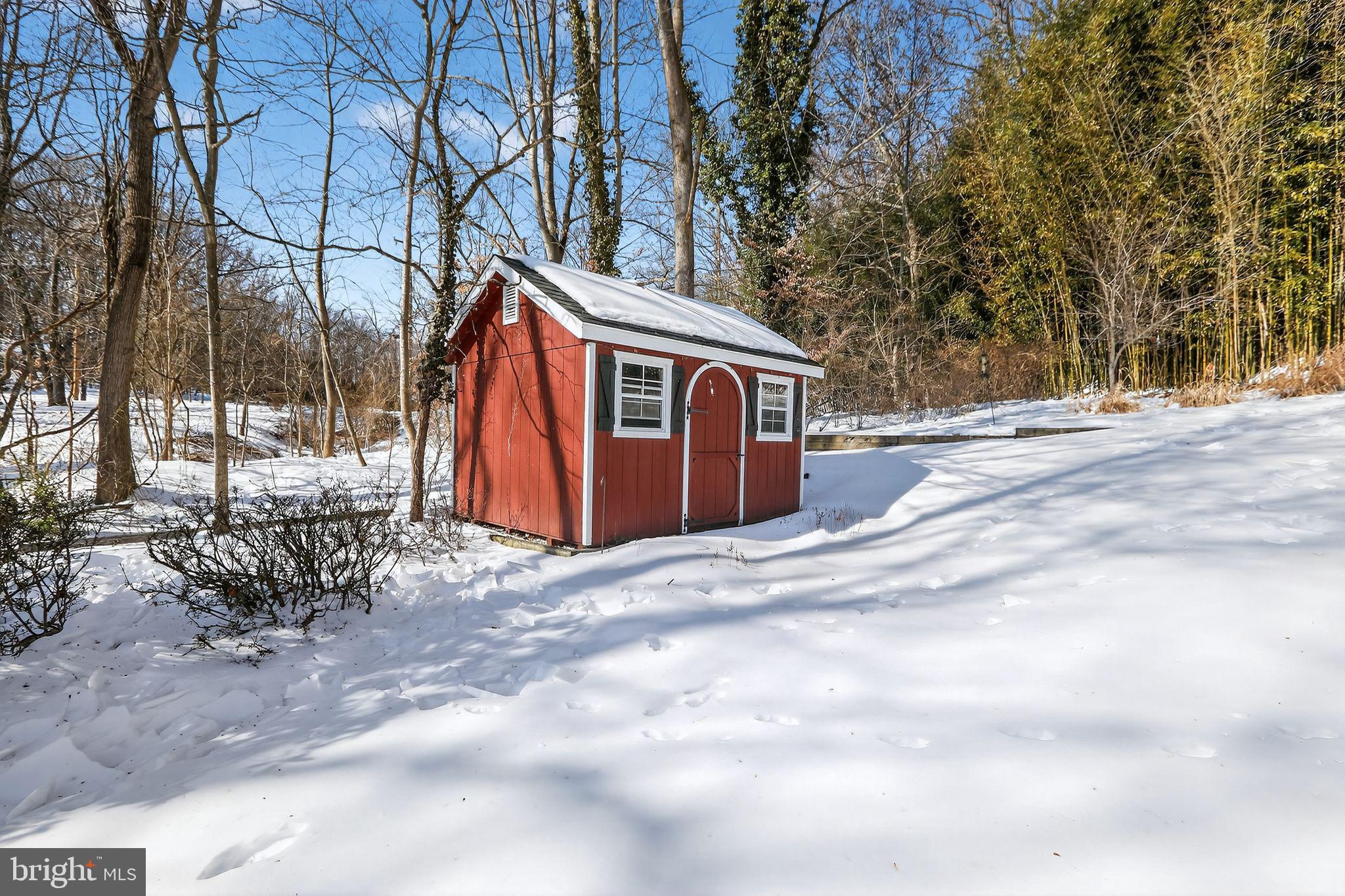 WHITFORD HILLS - Residential