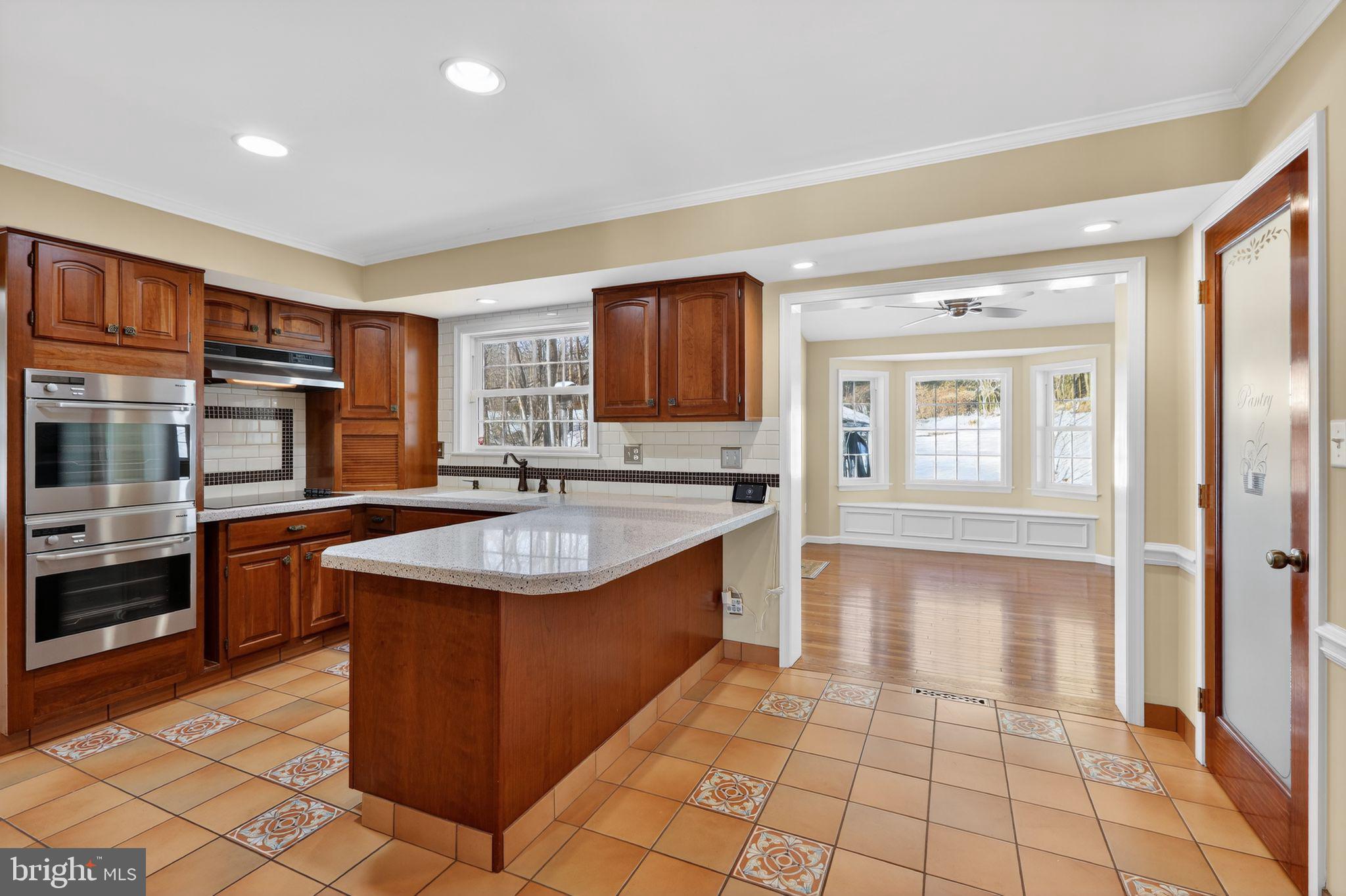 WHITFORD HILLS - Residential