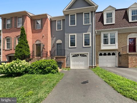 7227 GENTIAN COURT SPRINGFIELD VA 22152