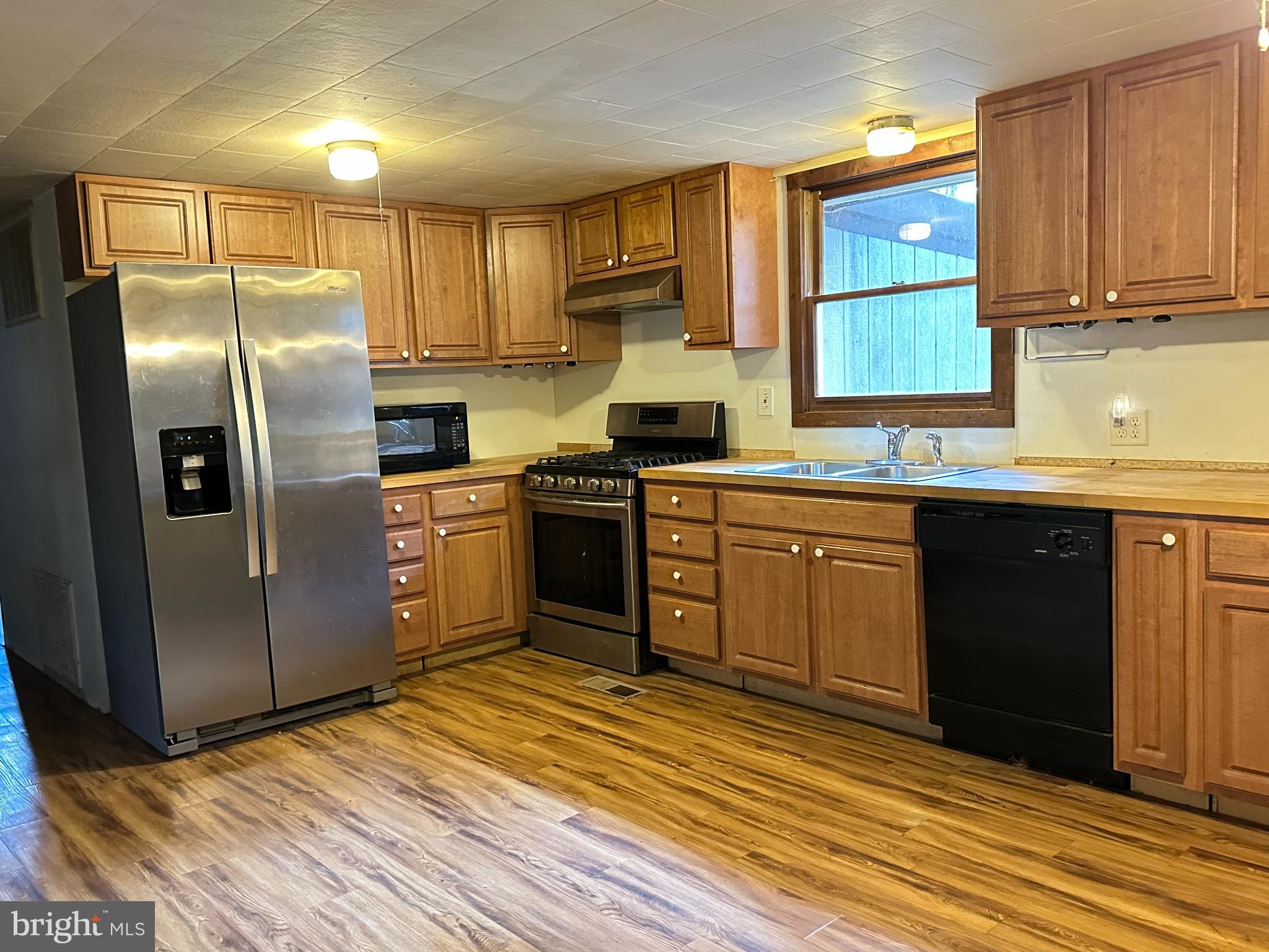 1132 PETERSBURG ROAD