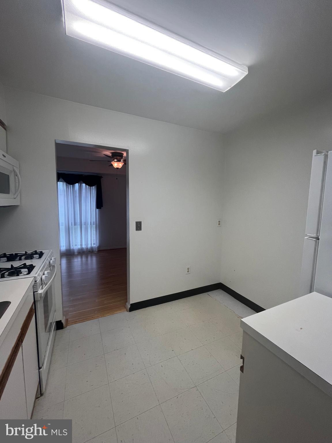 VILLAGE OF LONG REACH - Residential