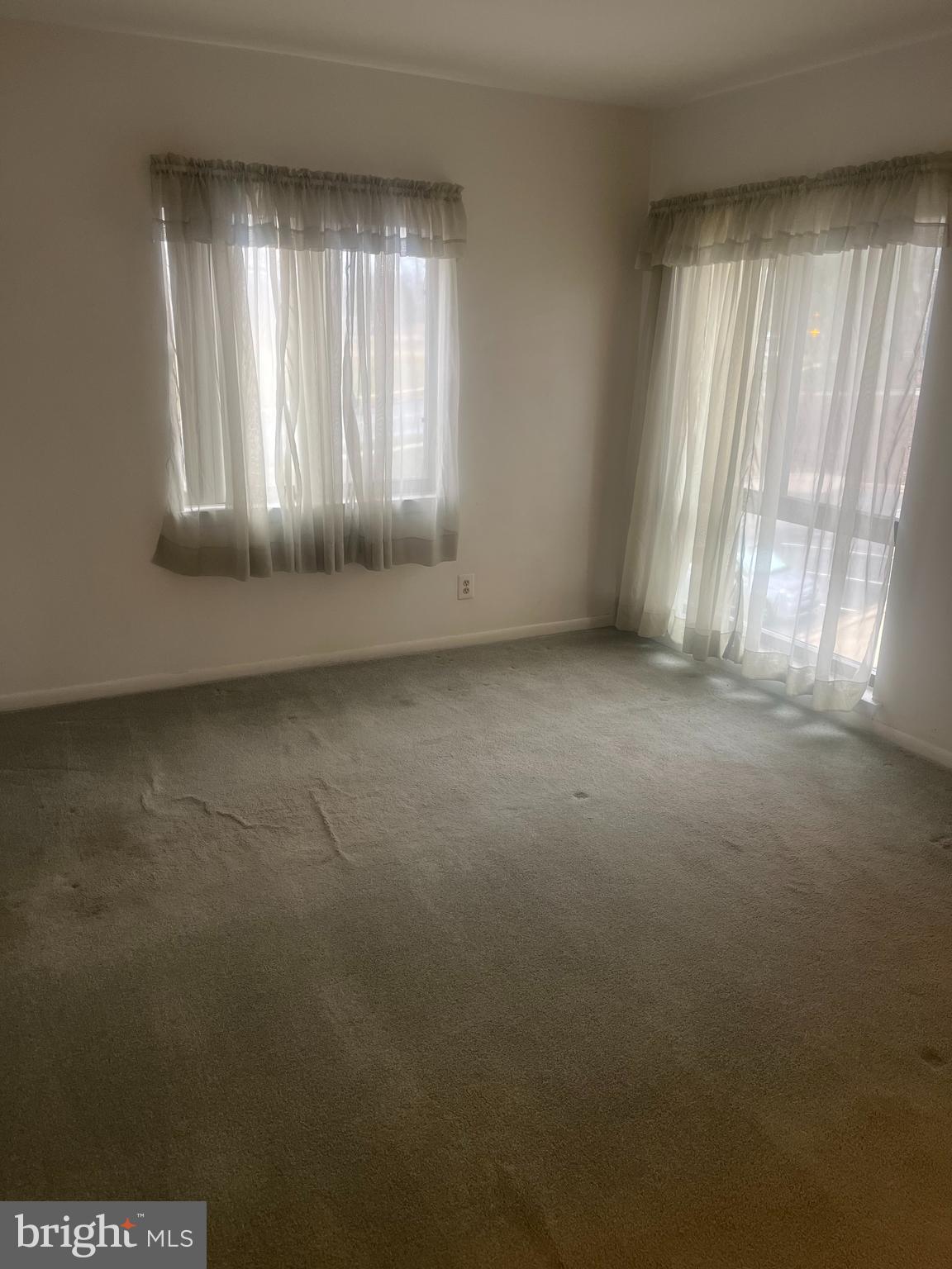 VILLAGE OF LONG REACH - Residential