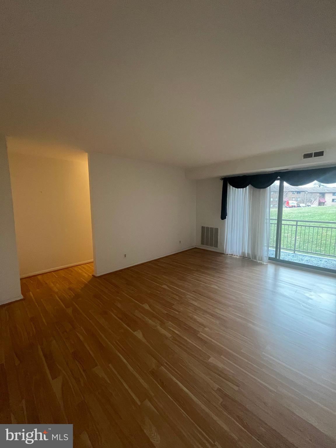 VILLAGE OF LONG REACH - Residential