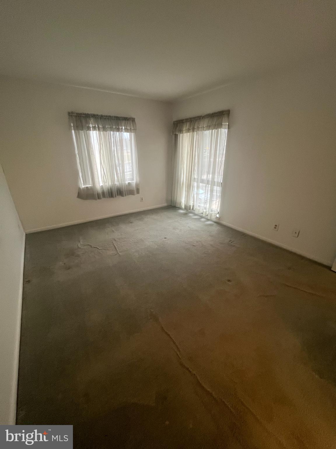 VILLAGE OF LONG REACH - Residential