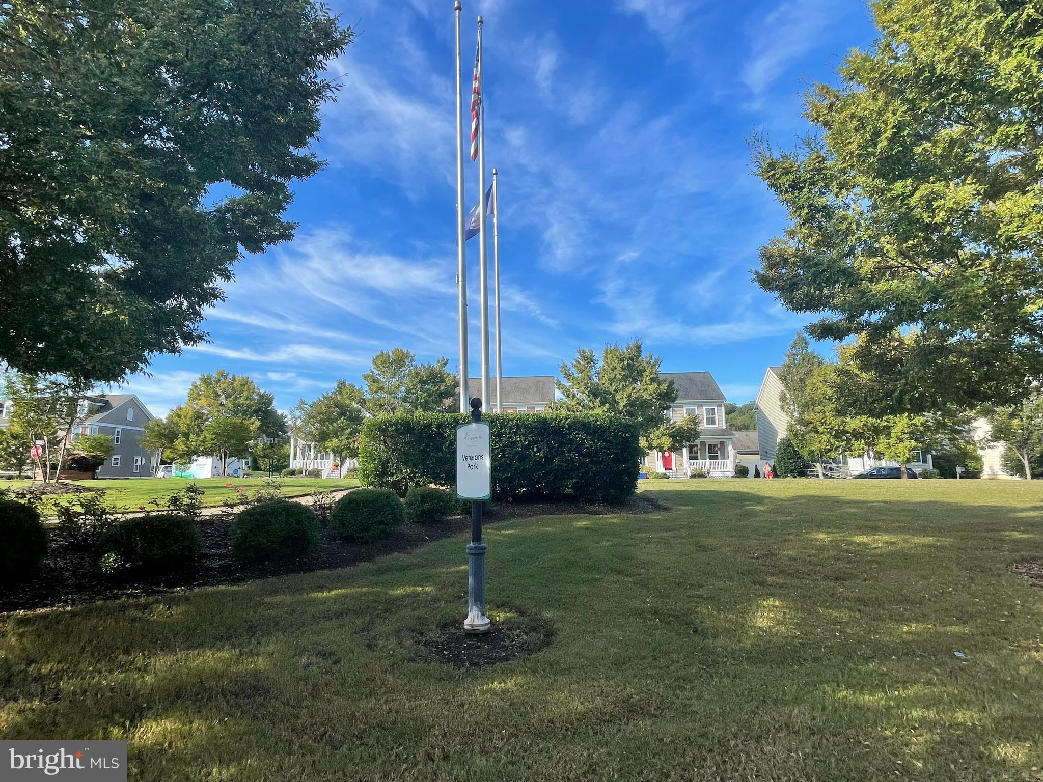 LADYSMITH VILLAGE - Residential