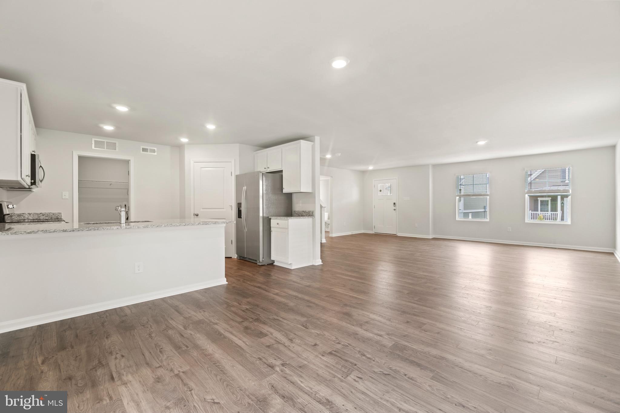 LADYSMITH VILLAGE - Residential