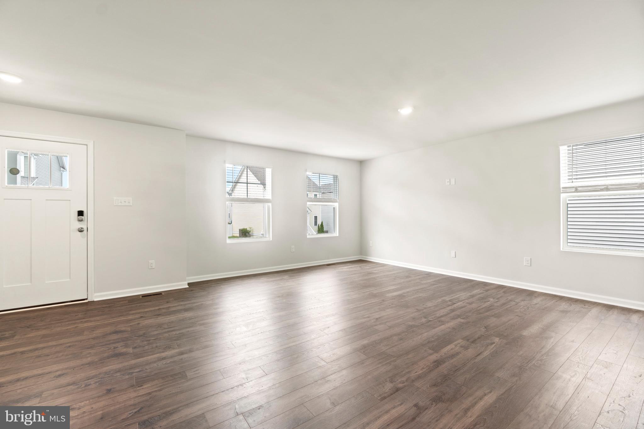 LADYSMITH VILLAGE - Residential