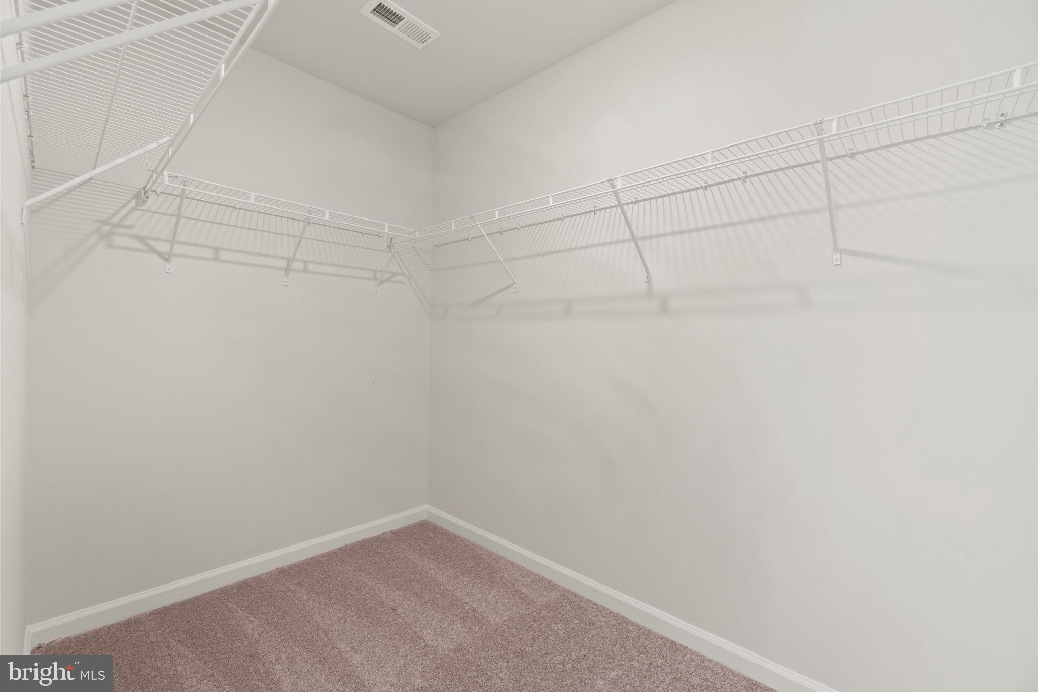 LADYSMITH VILLAGE - Residential