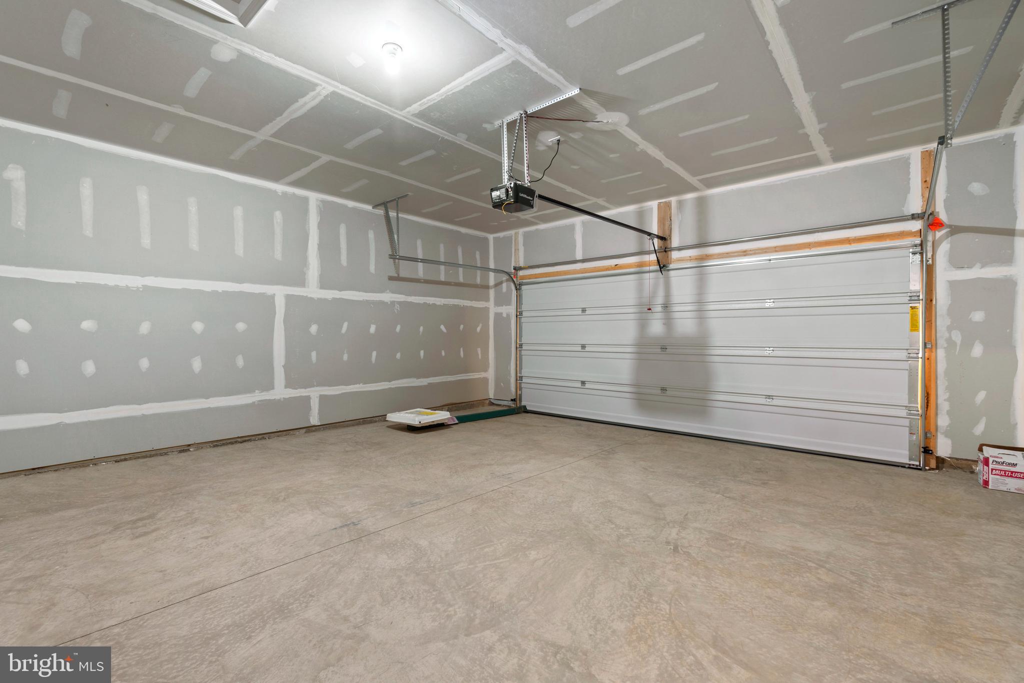 LADYSMITH VILLAGE - Residential