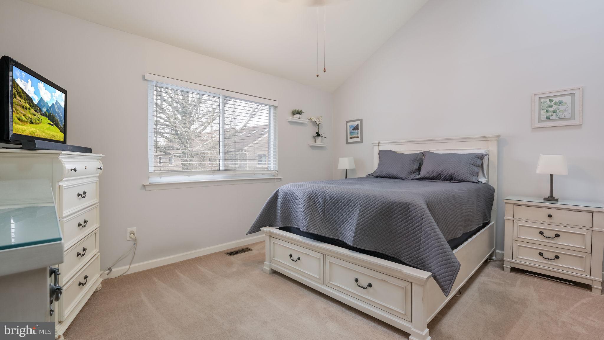 SAWYERS CREEK - Residential