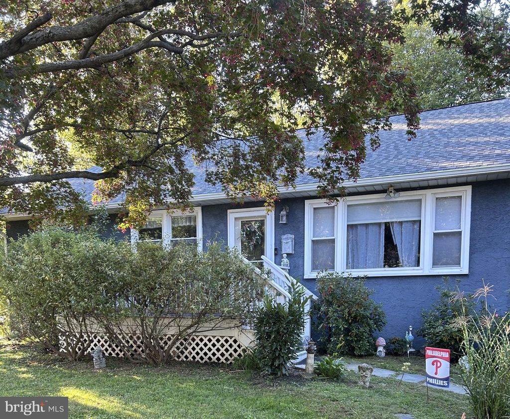 Photo of 472 4th Avenue, WARMINSTER, PA 18974 (MLS # PABU2107474)