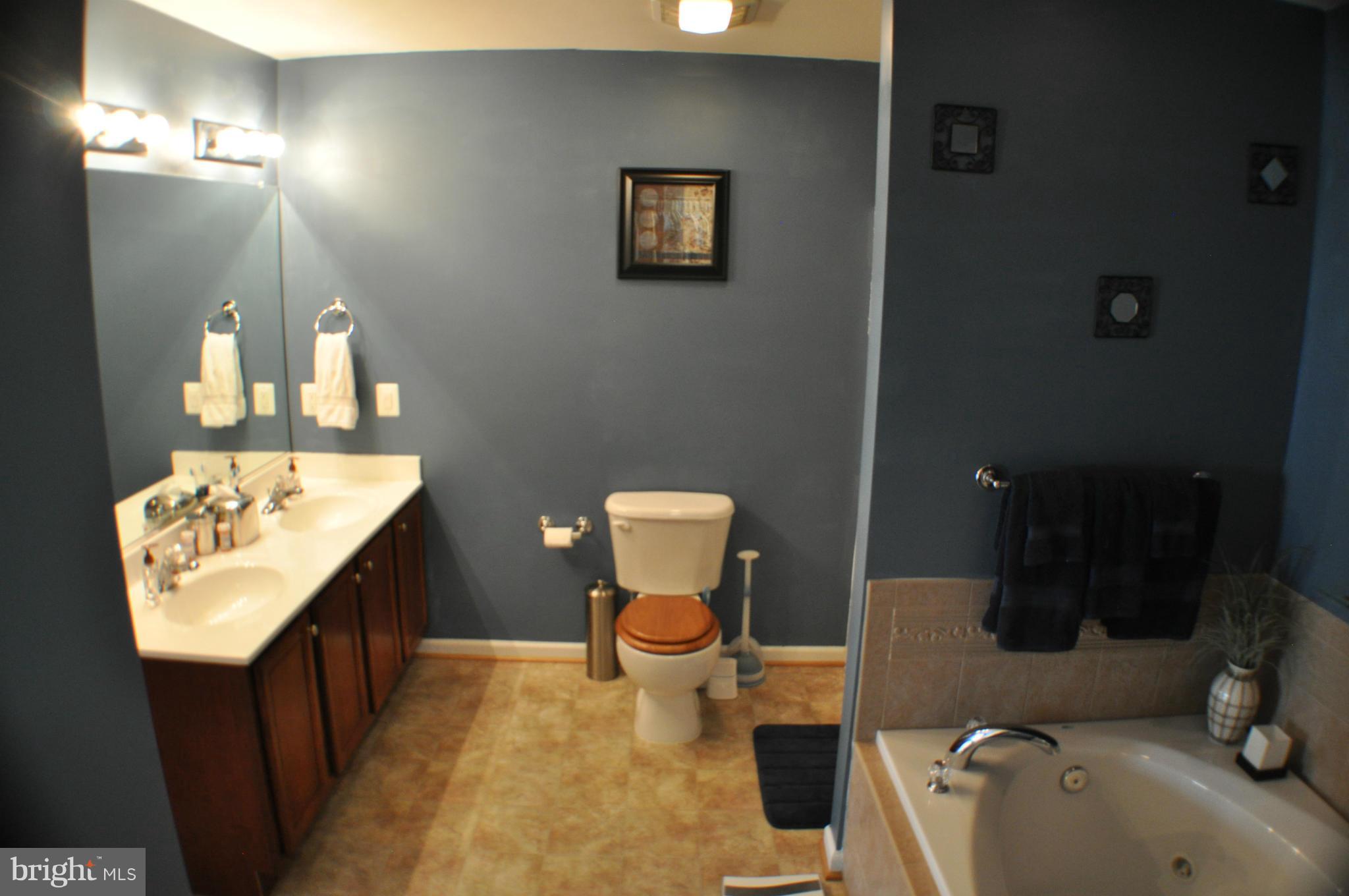 INWOOD MEADOWS - Residential