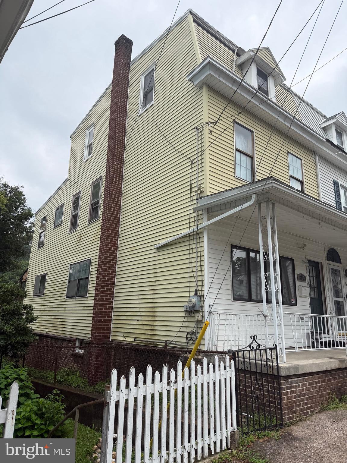 315 VALLEY STREET