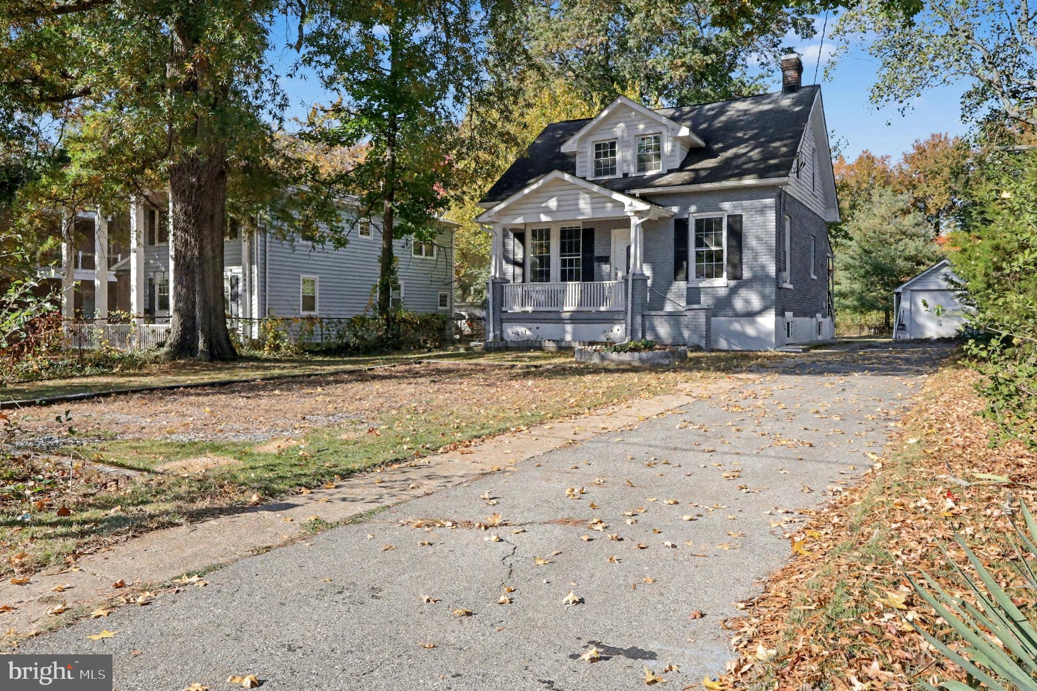 RIVERDALE PARK - Residential