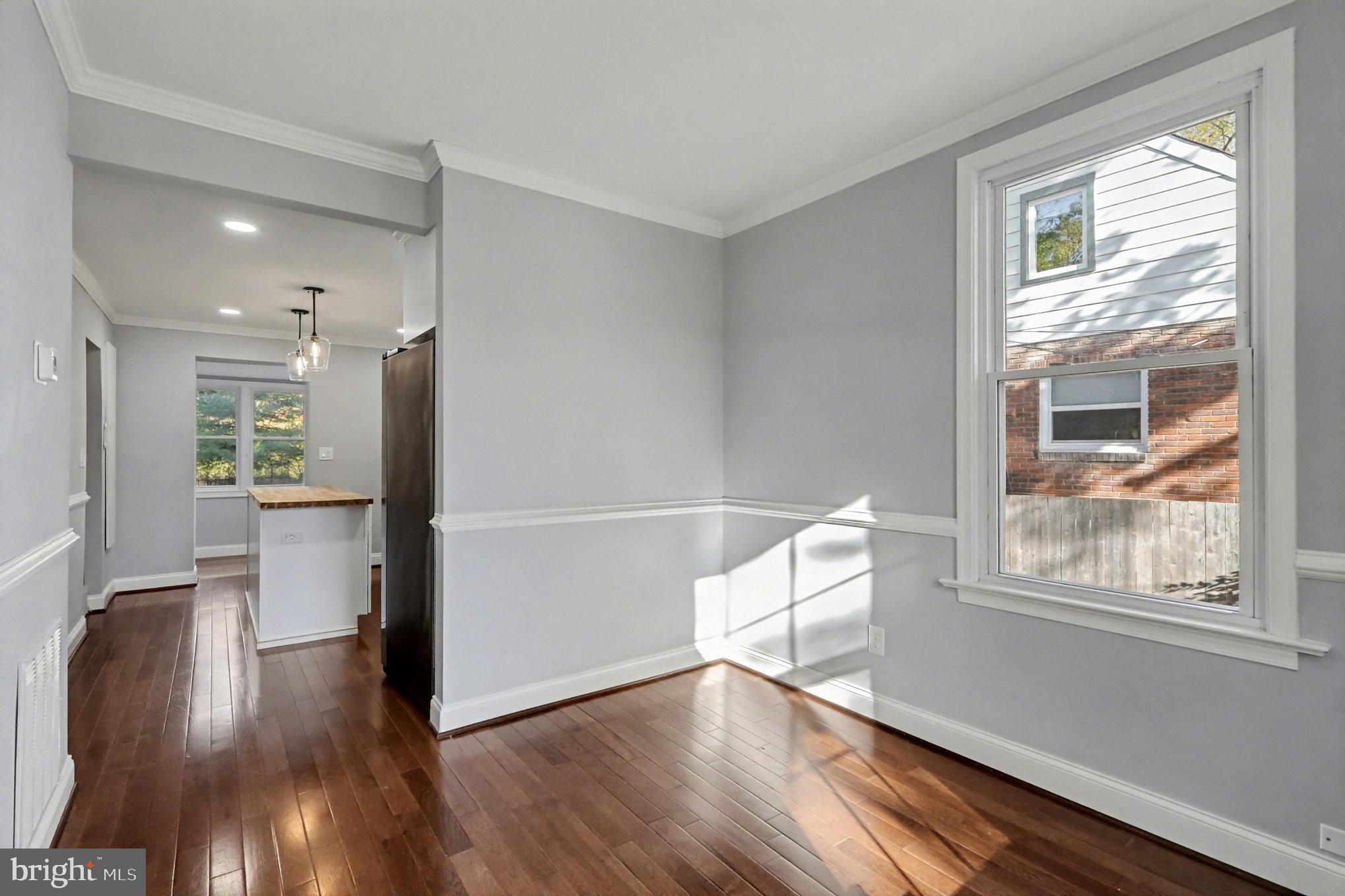 RIVERDALE PARK - Residential