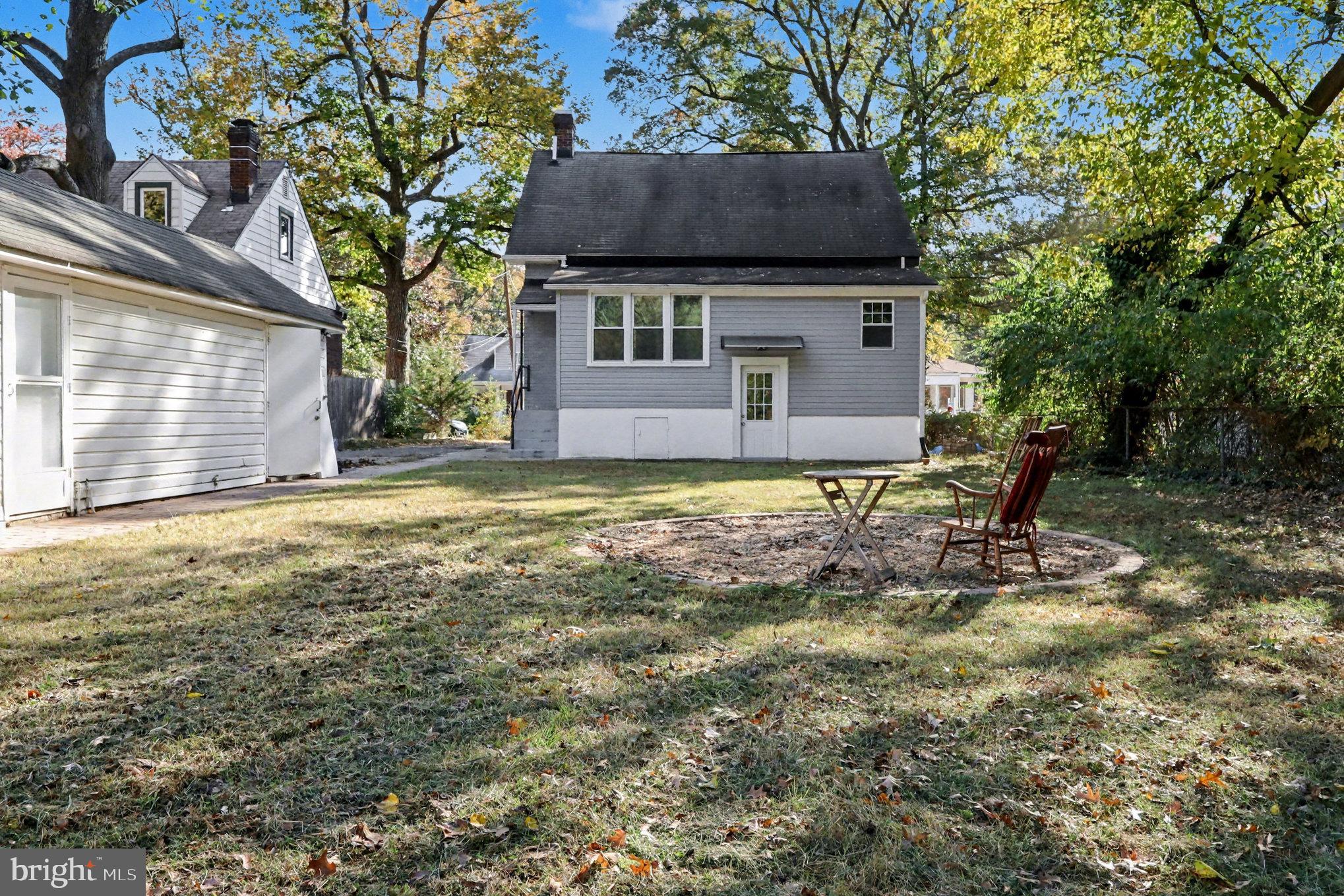 RIVERDALE PARK - Residential