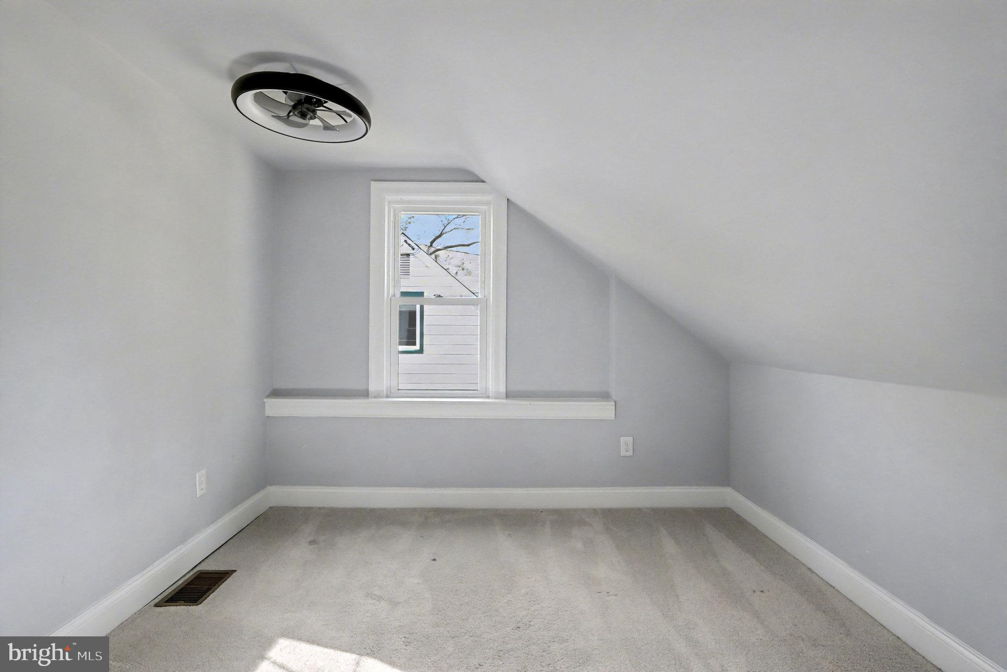 RIVERDALE PARK - Residential