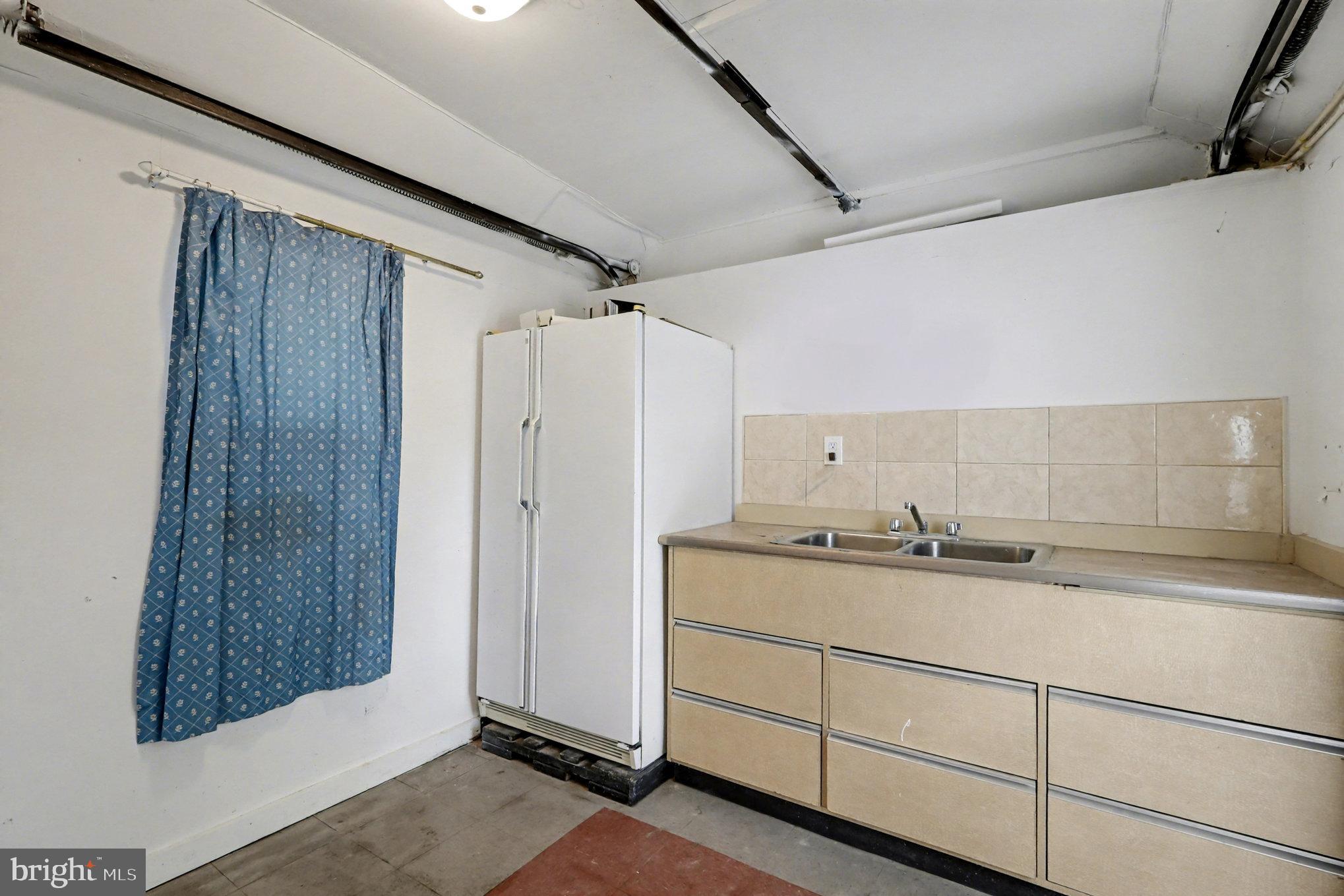 RIVERDALE PARK - Residential