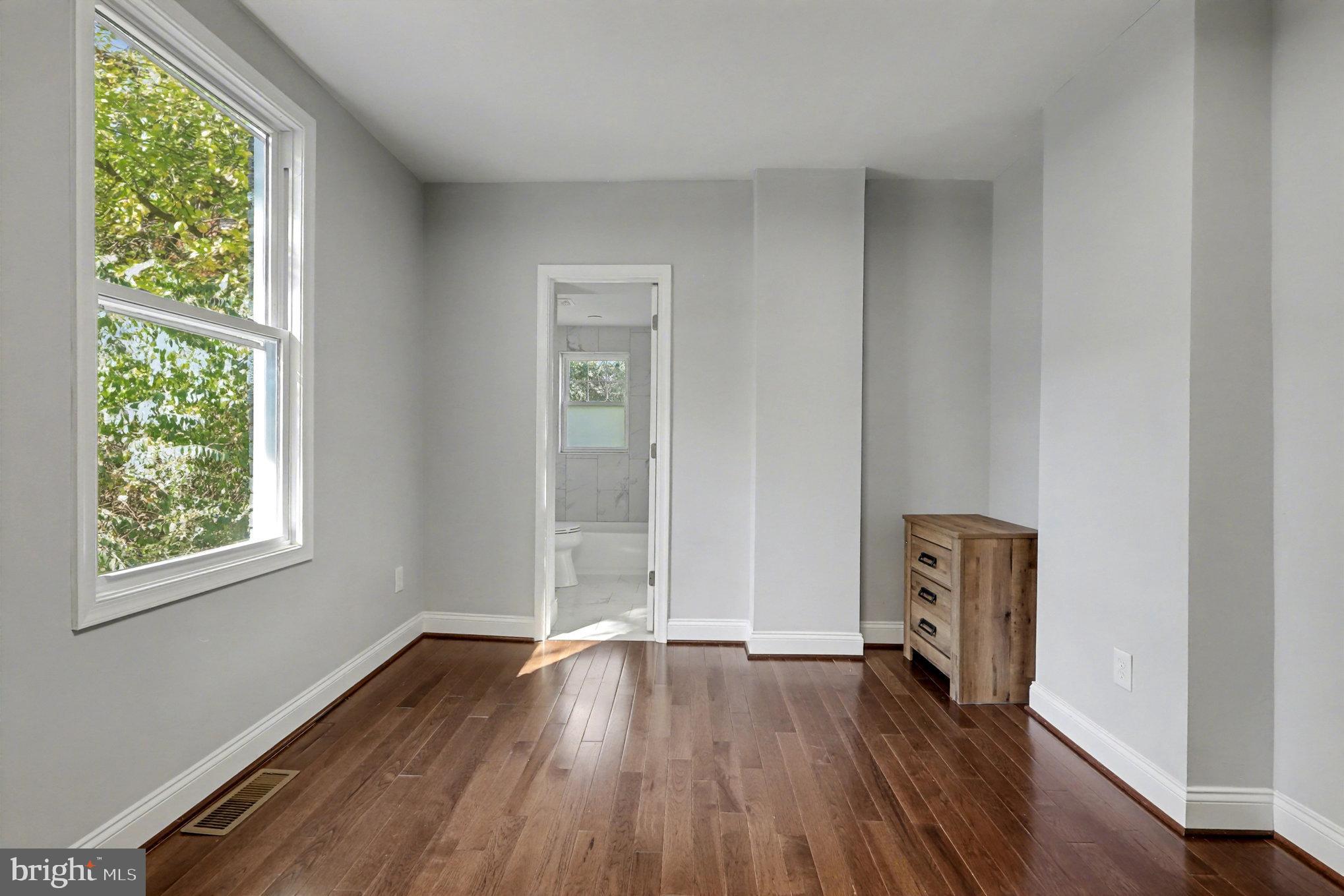 RIVERDALE PARK - Residential