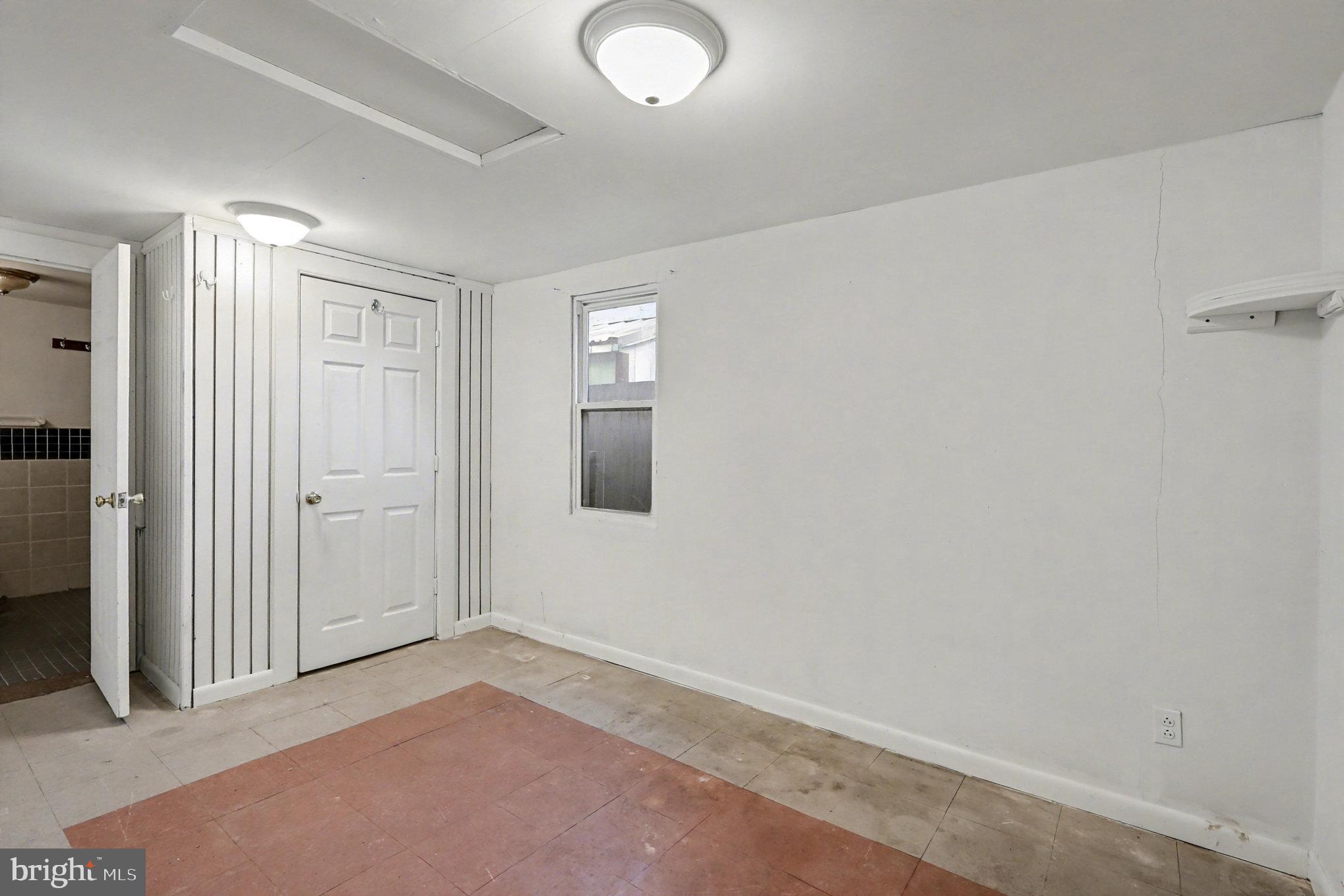 RIVERDALE PARK - Residential