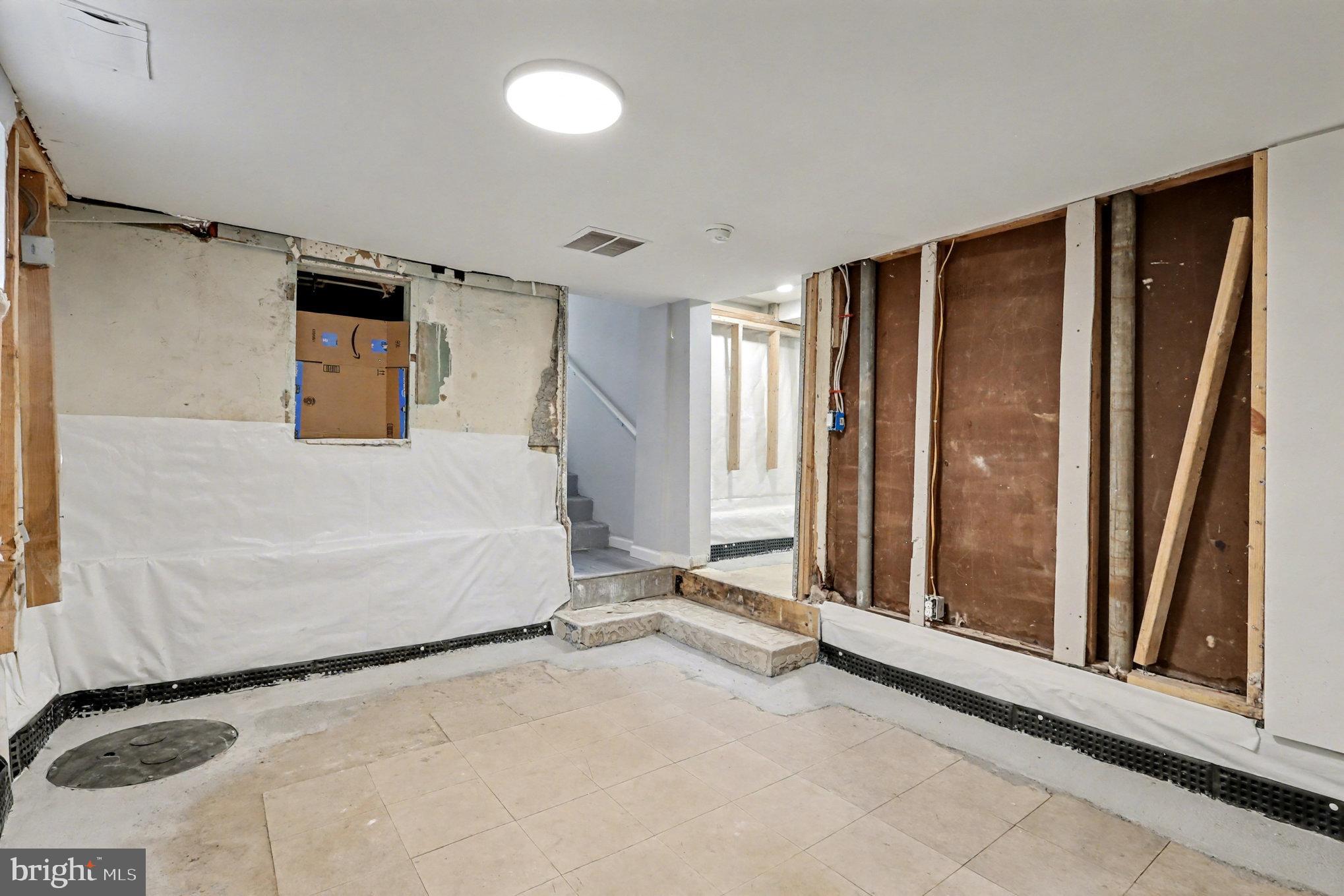 RIVERDALE PARK - Residential