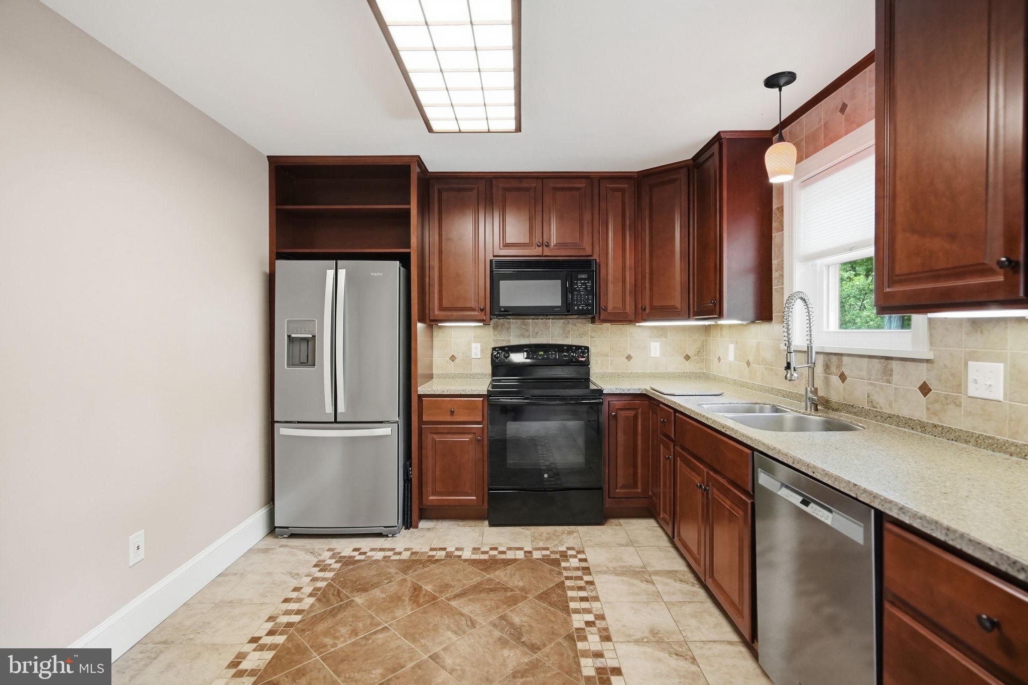 SEVEN SPRINGS - Residential
