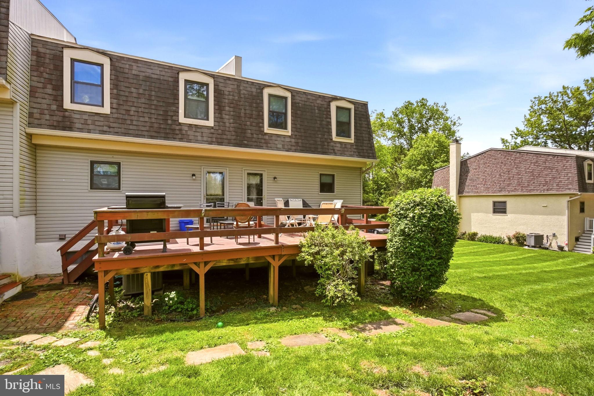 SEVEN SPRINGS - Residential