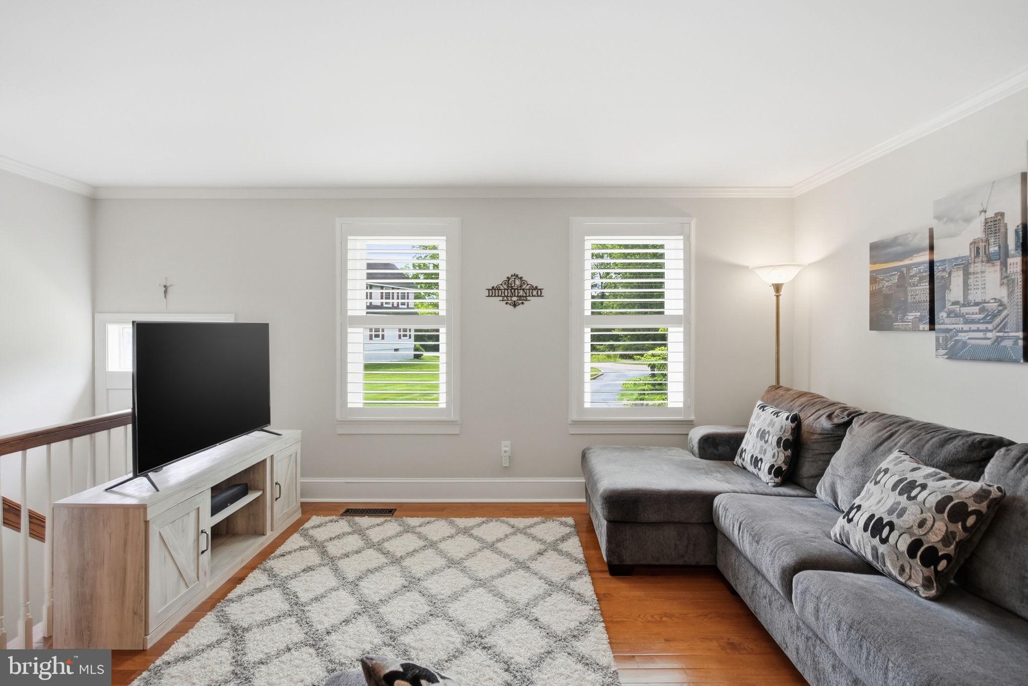 SEVEN SPRINGS - Residential